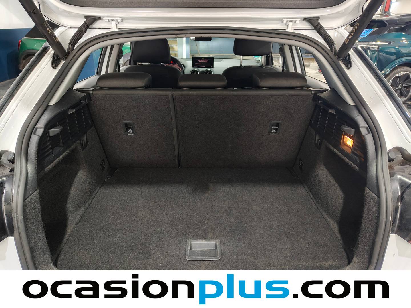 Fotos maletero Audi Q2 Audi Q2 Advanced 35 TFSI (150 CV) S-Tronic