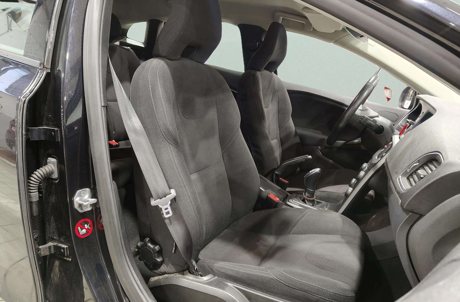 Volvo V40 D2 Kinetic - foto 14