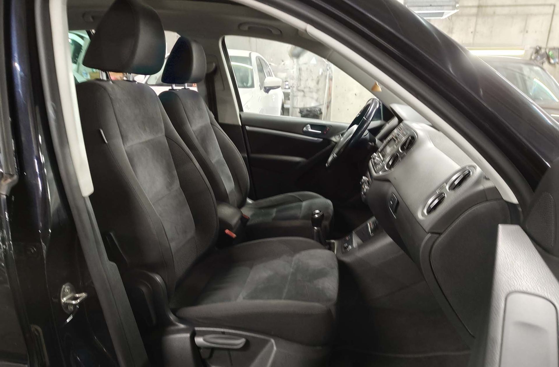 Volkswagen Tiguan T1 Sport 2.0 TDI BMT 4x2 - foto 17