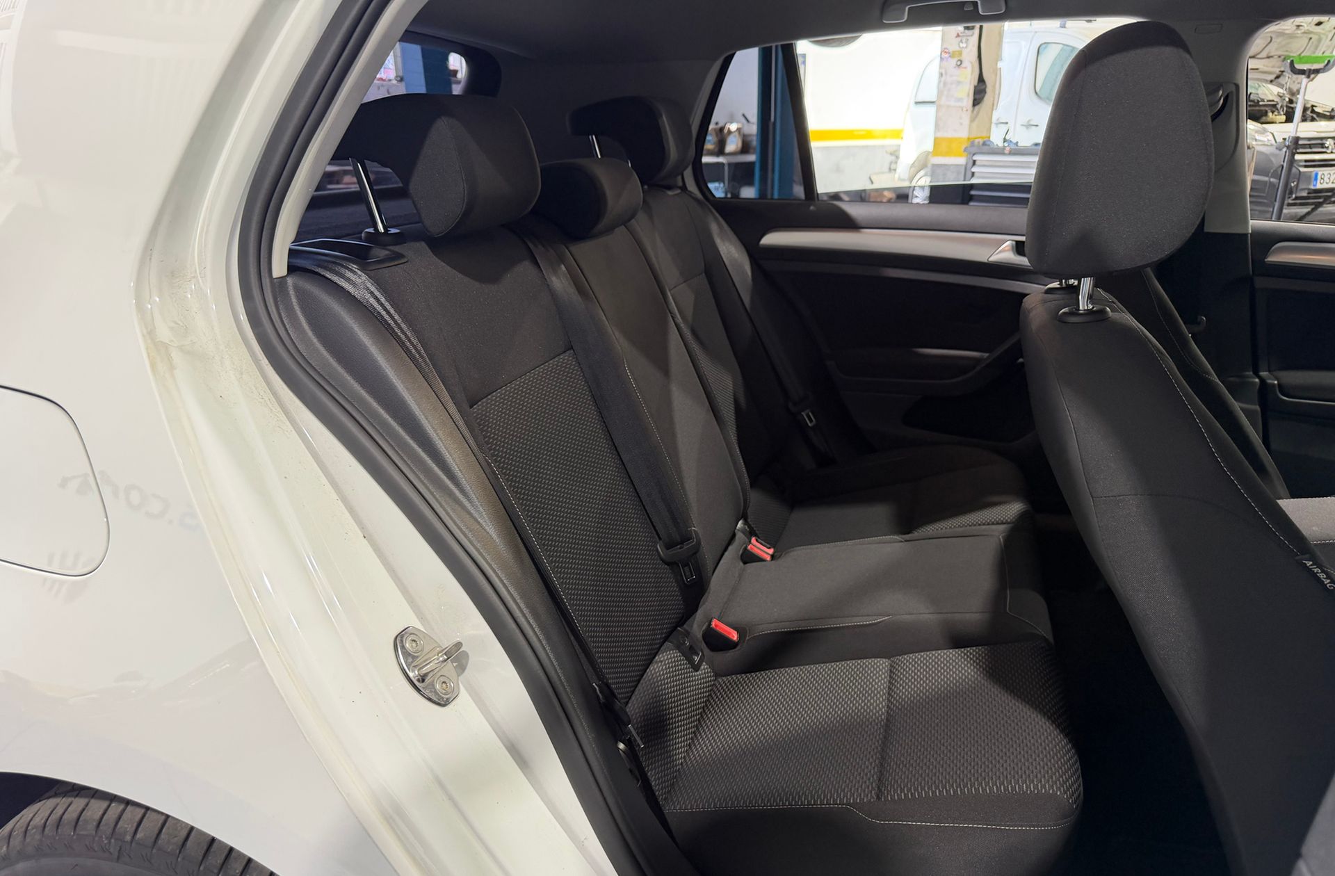 Volkswagen Golf Ready2Go 1.0 TSI - foto 14