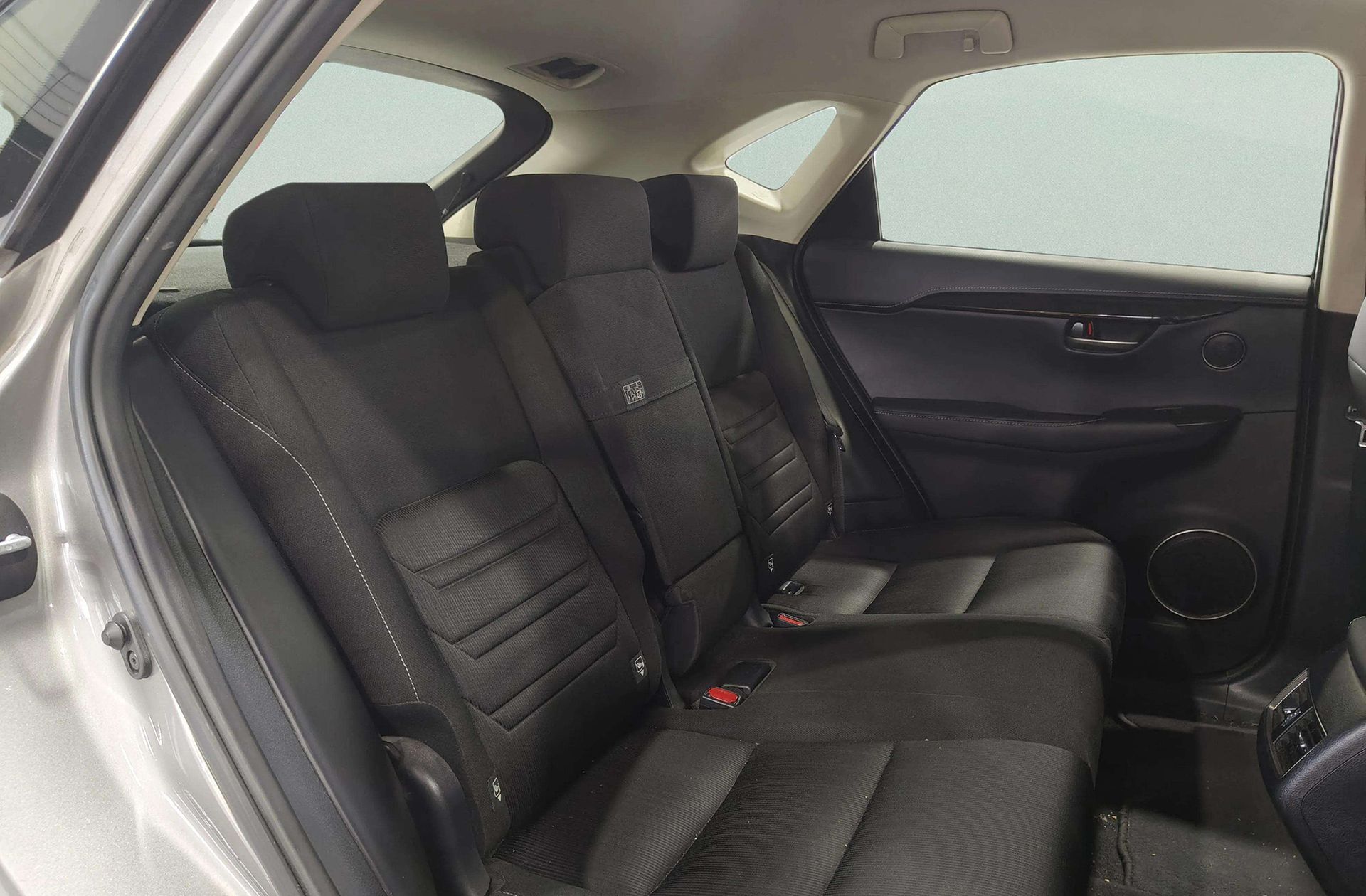 Lexus NX 300h Corporate 2WD - foto 16