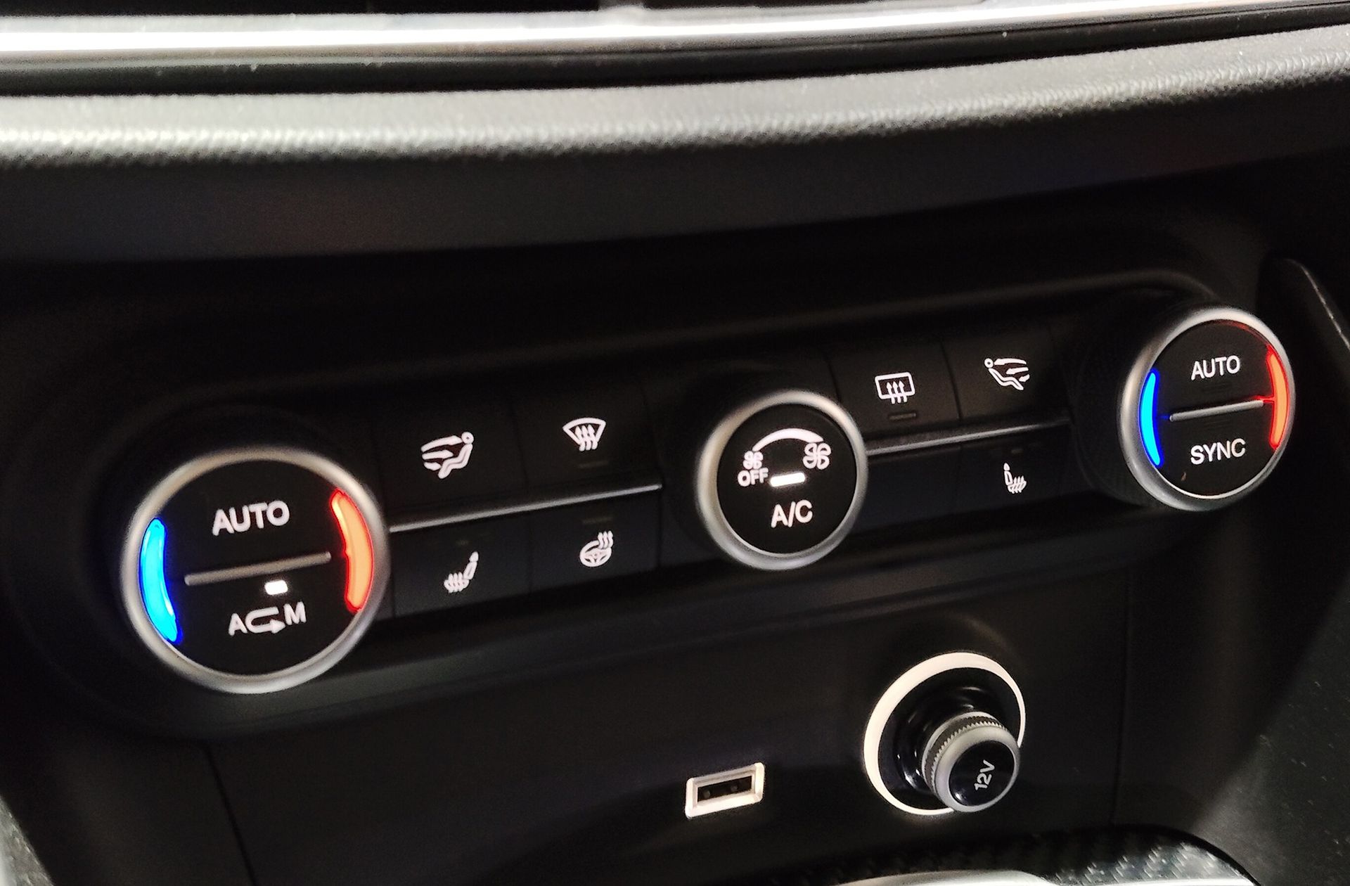 Alfa Romeo Stelvio 2.9 Gasolina Quadrifoglio Q4 - foto 42