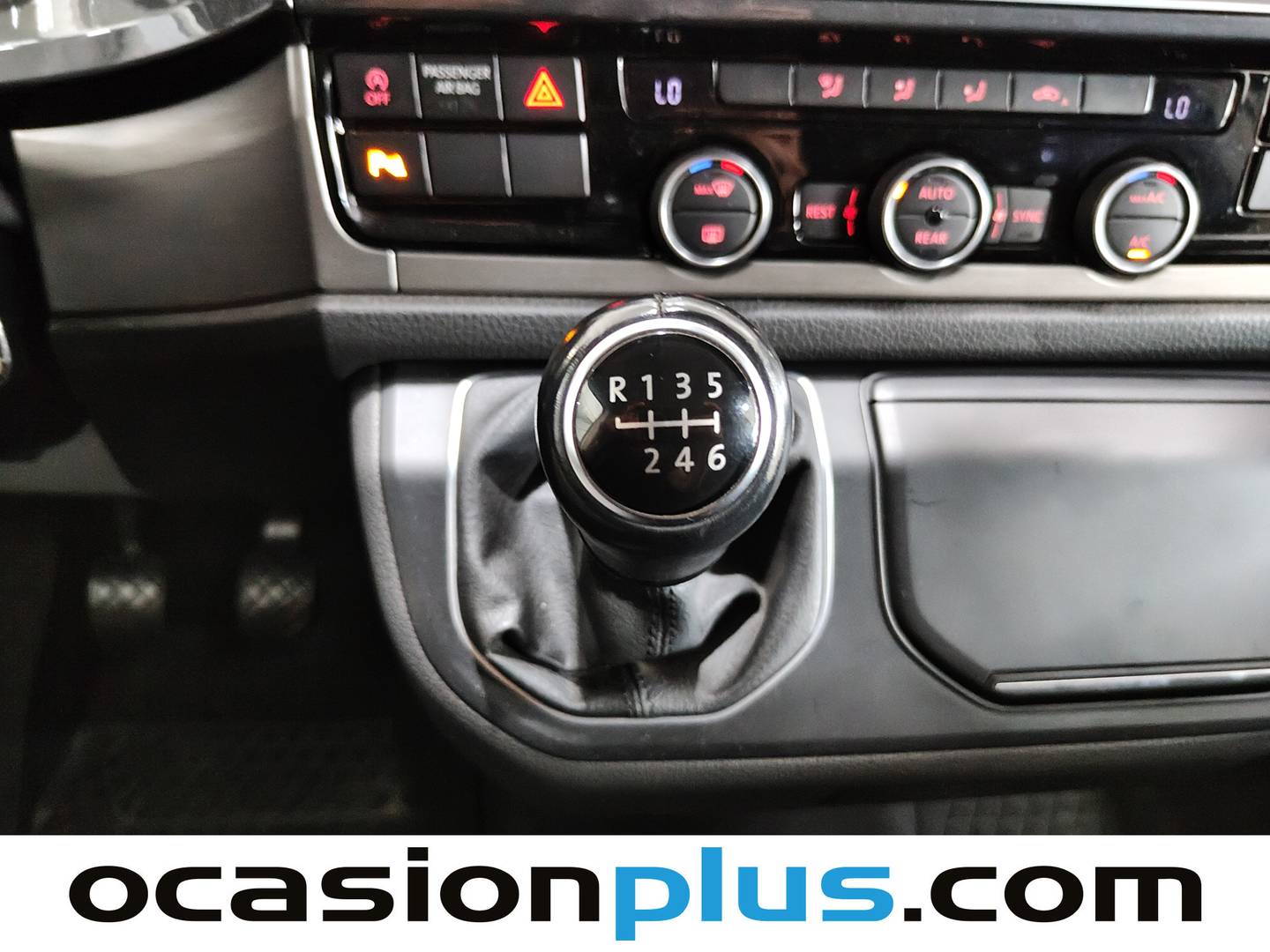 Volkswagen California Volkswagen California Beach 2.0 TDI BMT (150 CV) SEMI CAMPERIZADA de segunda mano