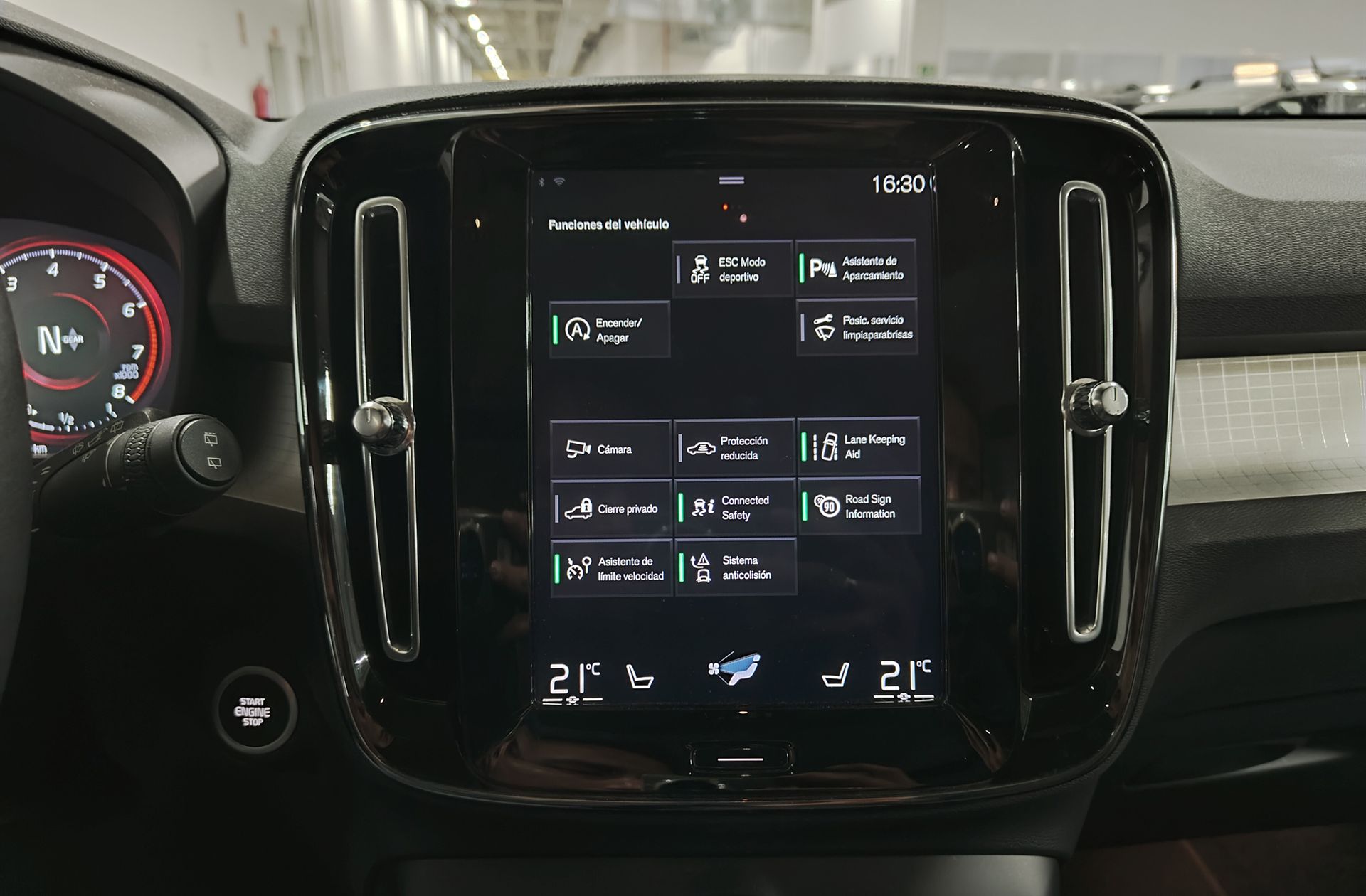 Volvo XC40 T3 Business Plus - foto 11