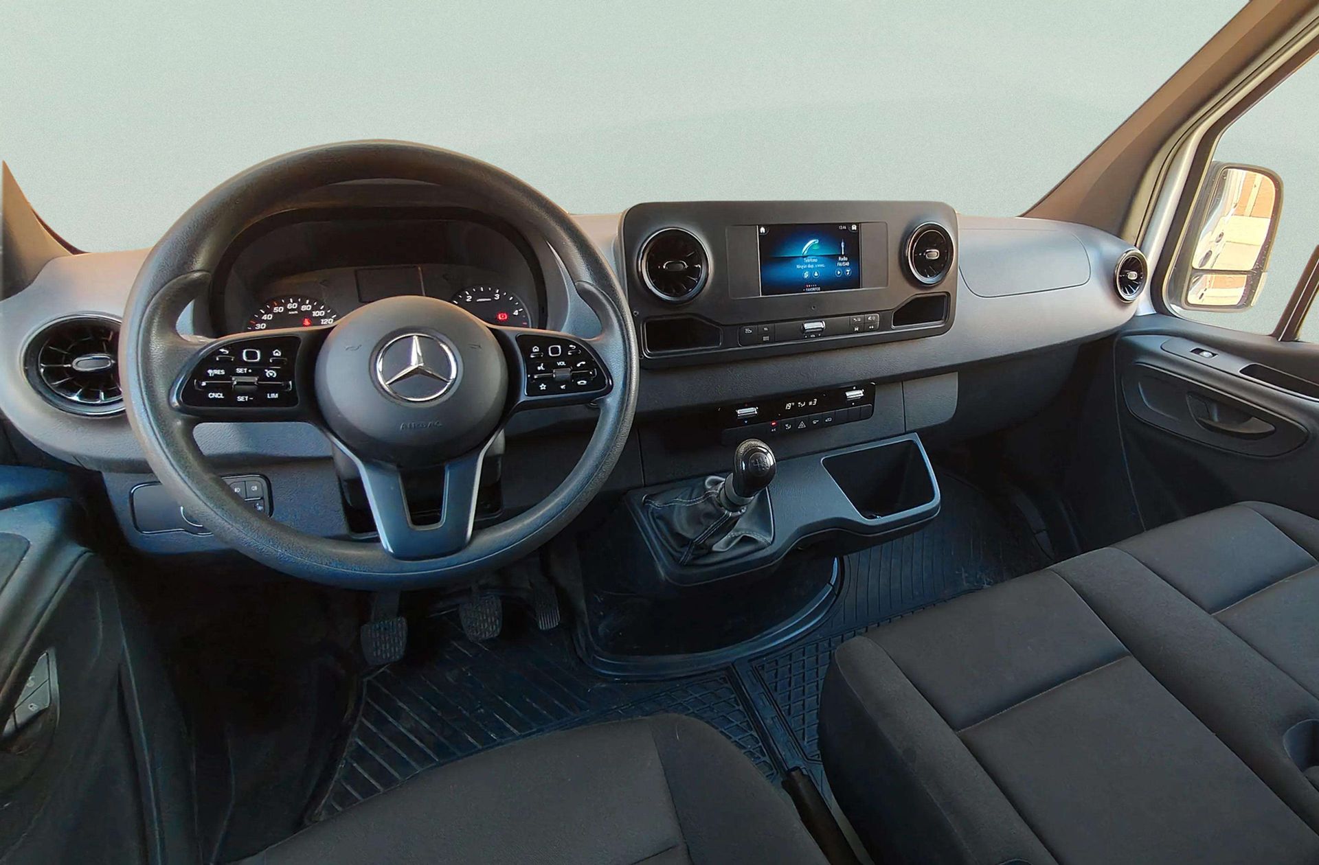 Mercedes-Benz Sprinter Furgon 311 CDI Corto 3.5T - foto 6