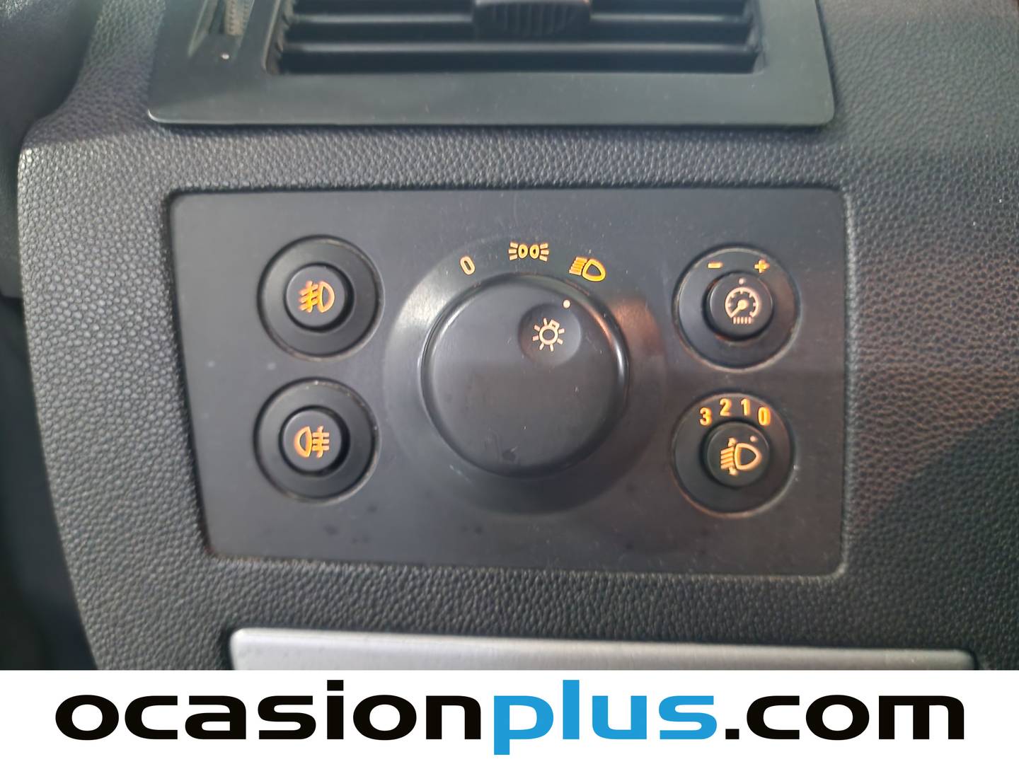 Extras y acabados del Opel Zafira Opel Zafira 1.7 CDTI Family 7 Plazas (110 CV)