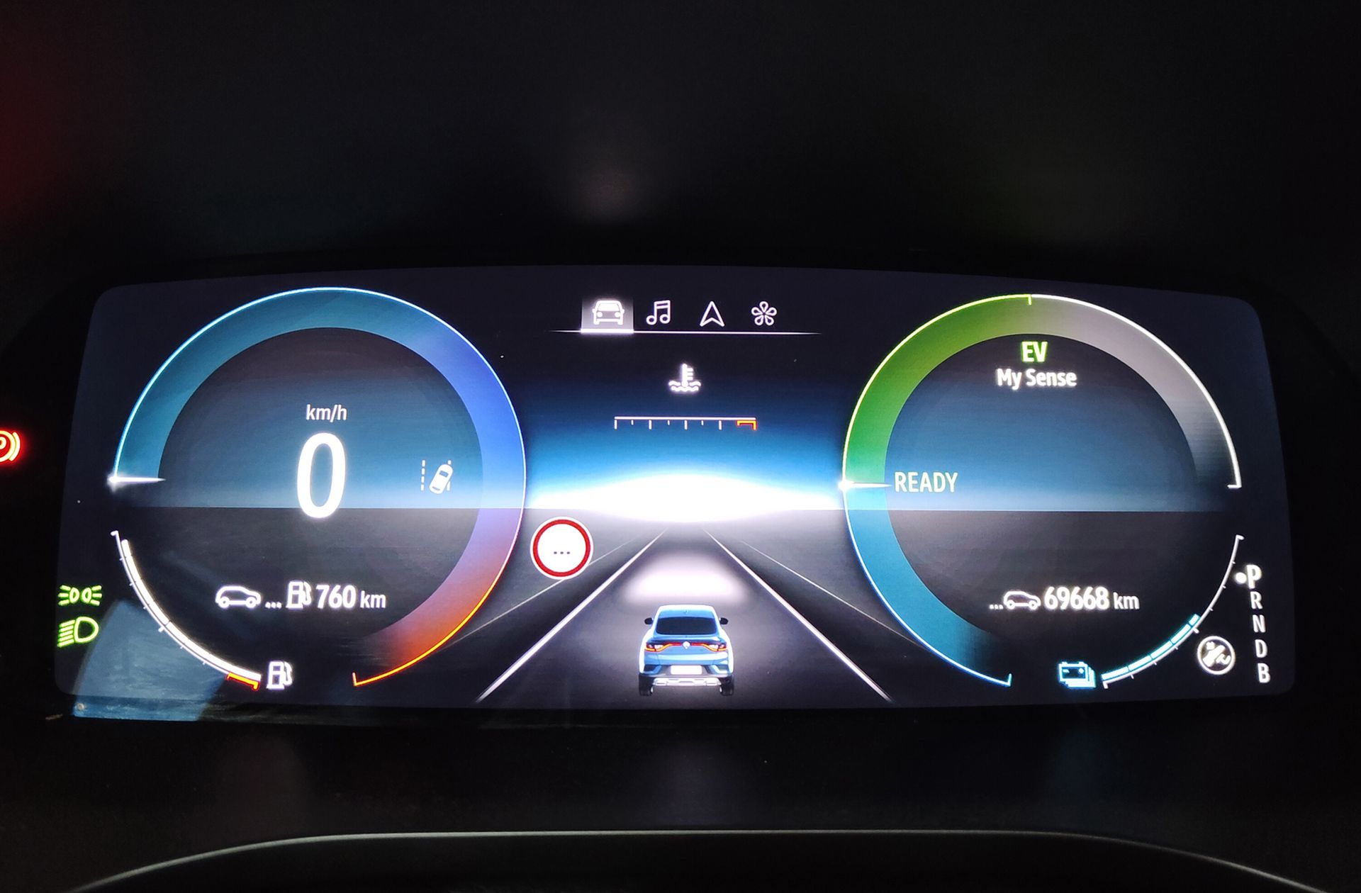 Renault Arkana Zen E-Tech Híbrido - foto 25