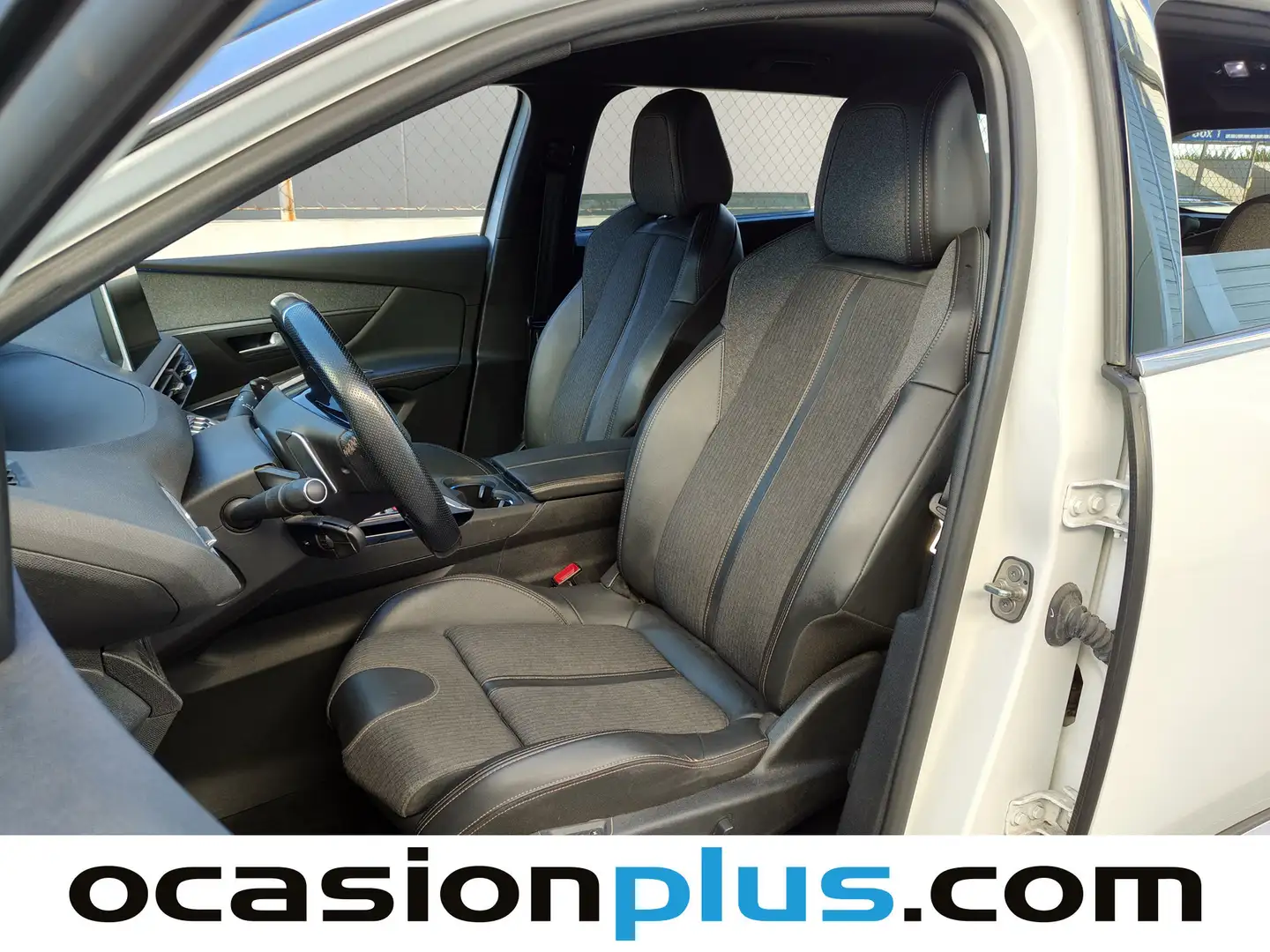 Foto Peugeot 5008 Peugeot 5008 BlueHDI 130 S&S GT Line EAT8 (130 CV) 7 Plazas