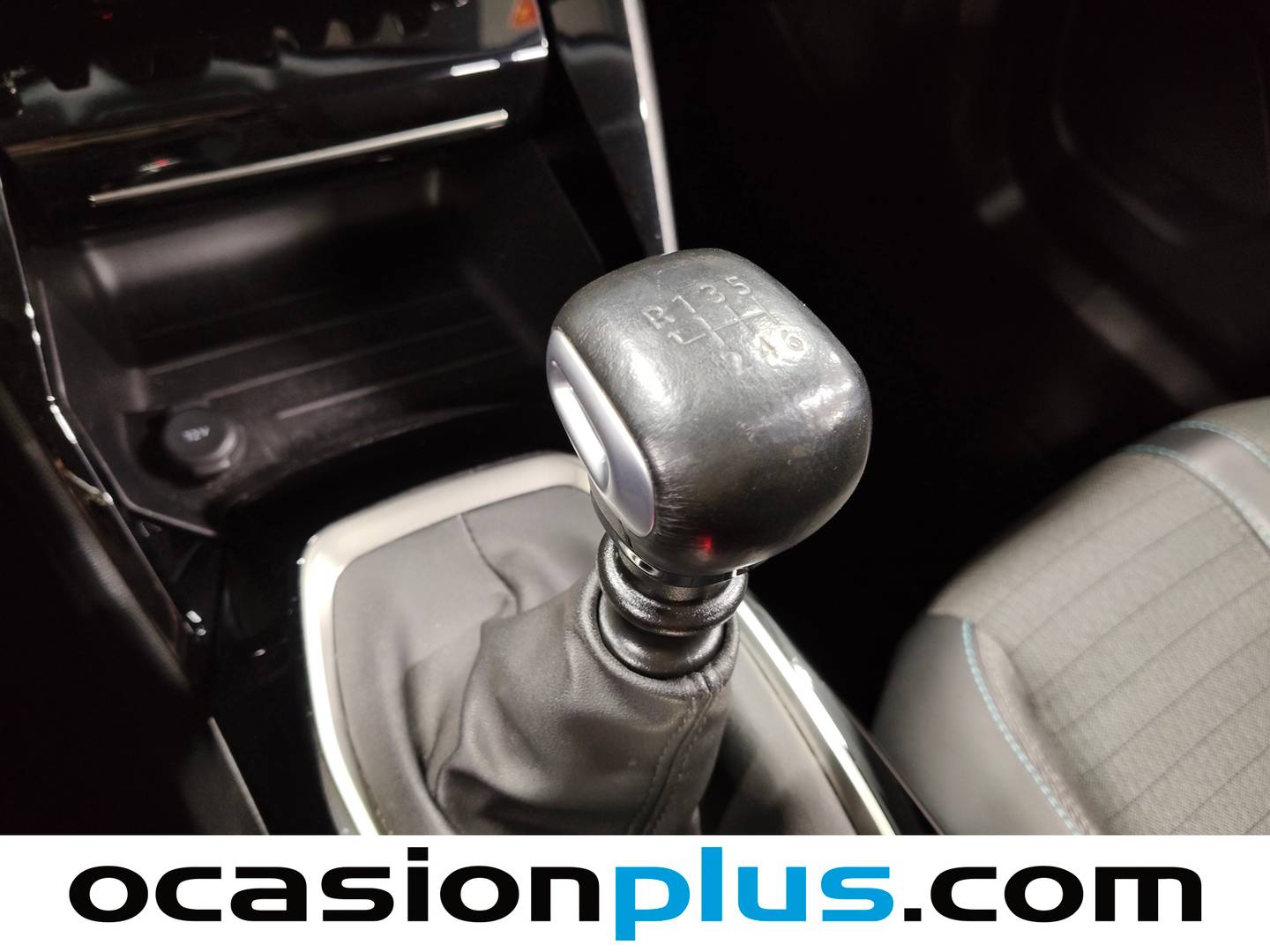 Foto Peugeot 2008 Peugeot 2008 BlueHDi 110 Allure Pack (110 CV)