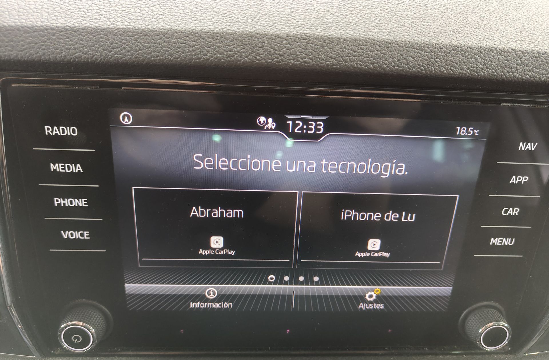 Škoda Karoq 2.0 TDI Selection - foto 8