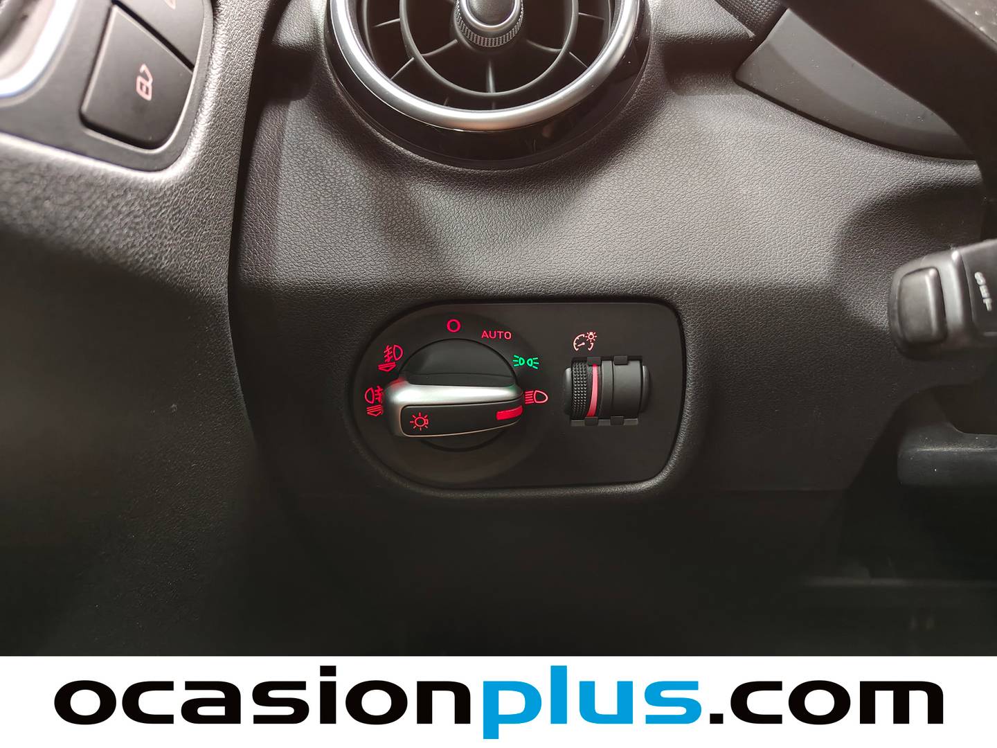 Extras y acabados del Audi A1 Audi A1 Sportback Ambition 1.4 TFSI (122 CV) S tronic Pack S-Line