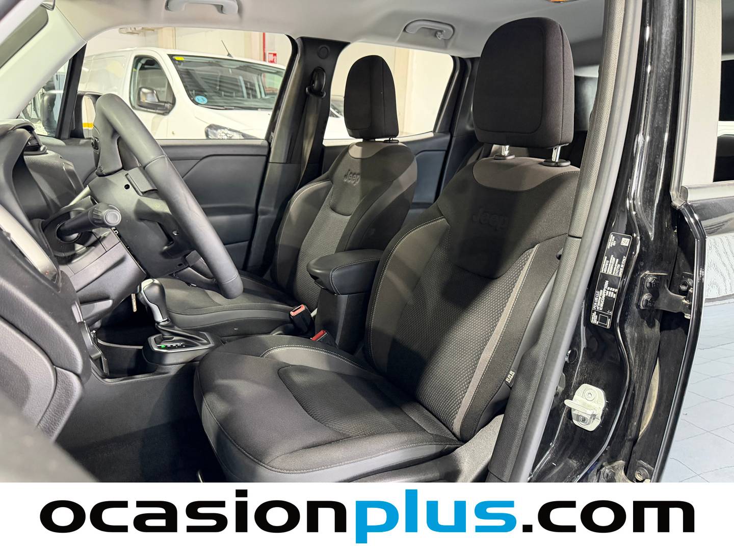 Foto asientos delanteros Jeep Renegade Jeep Renegade eHybrid 1.5 Limited ATX (130 CV)
