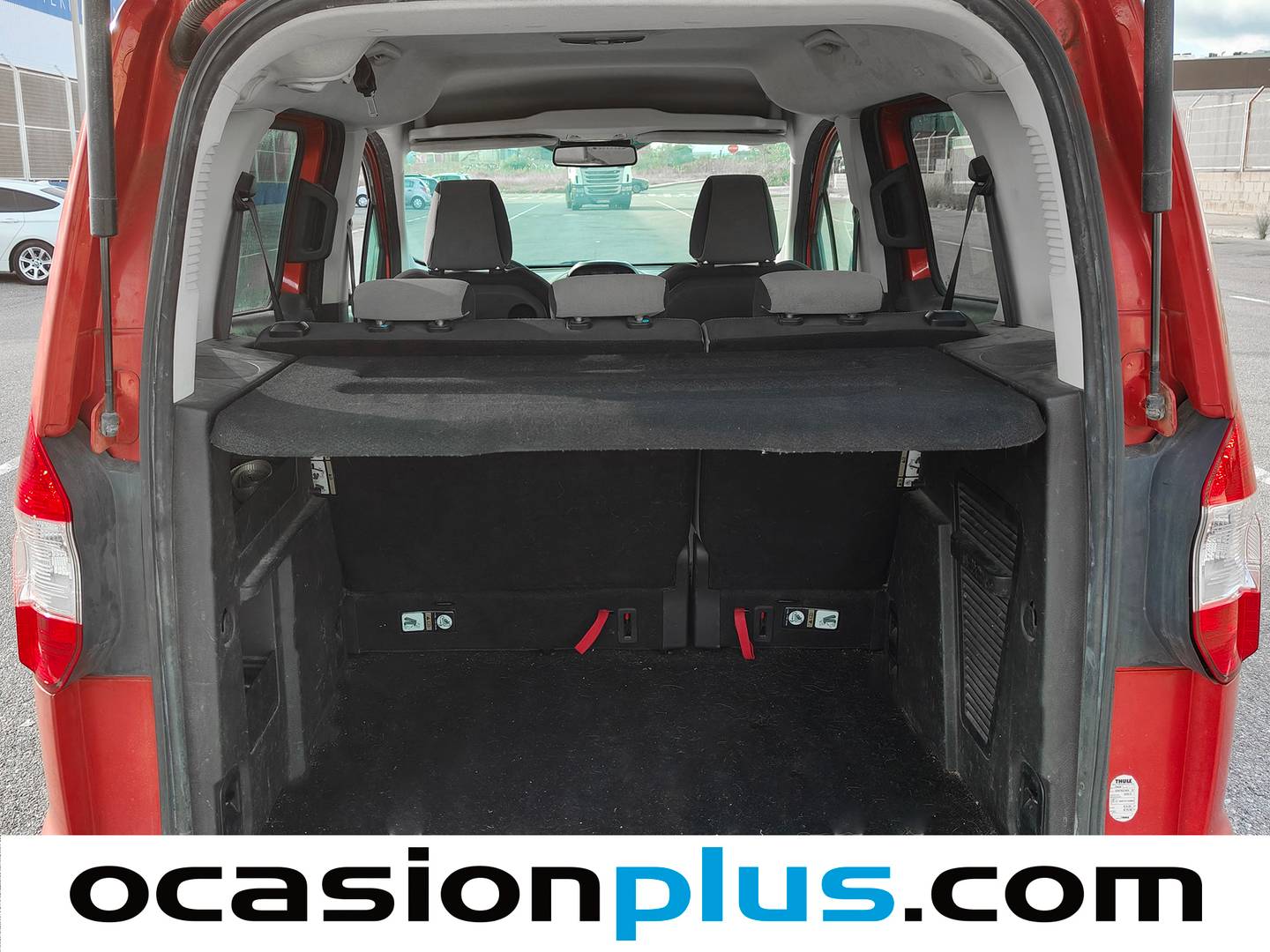 Fotos maletero Ford Tourneo Courier Ford Tourneo Courier 1.6 TDCi Titanium (95 CV)