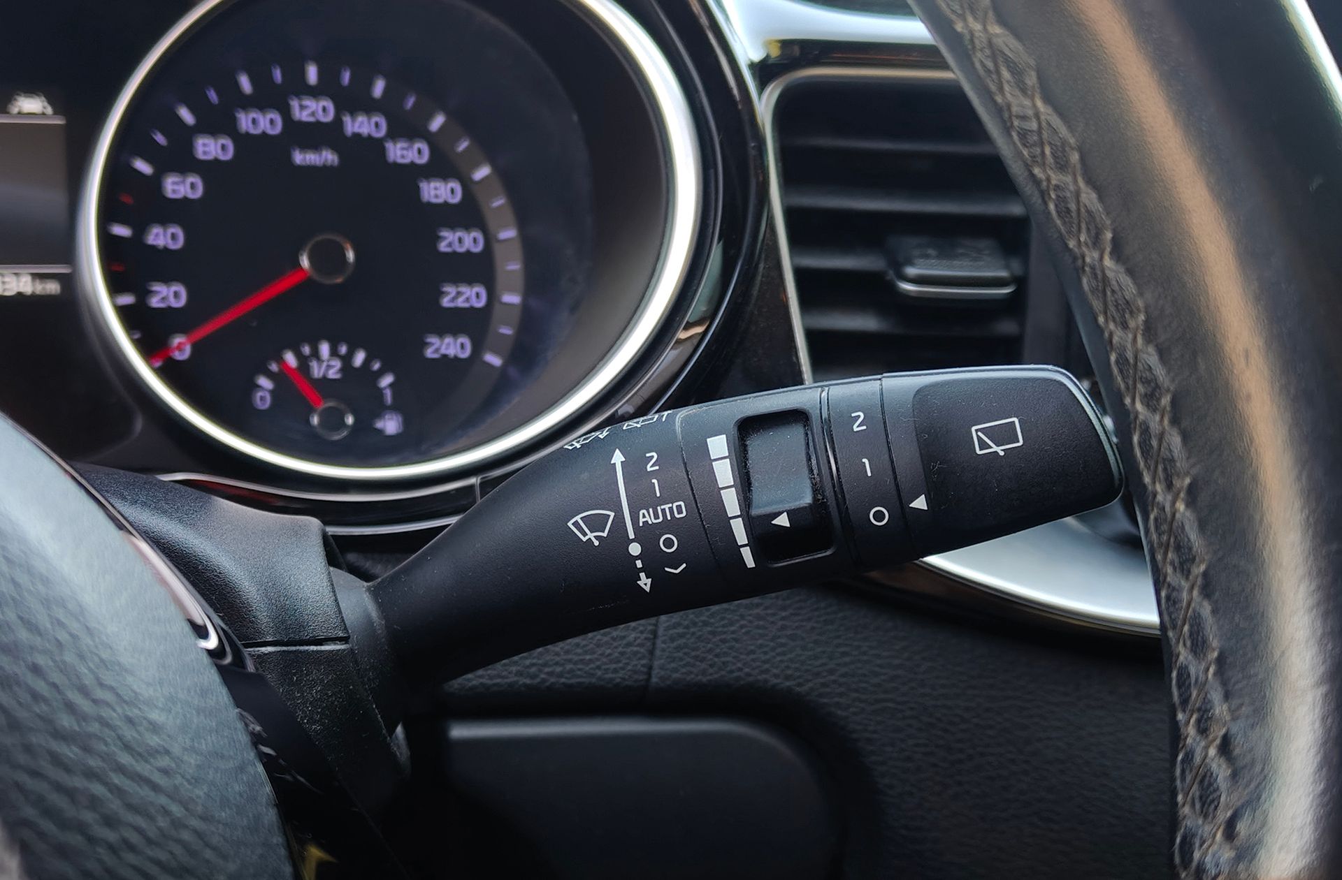 Kia XCeed 1.4 T-GDi Tech - foto 32