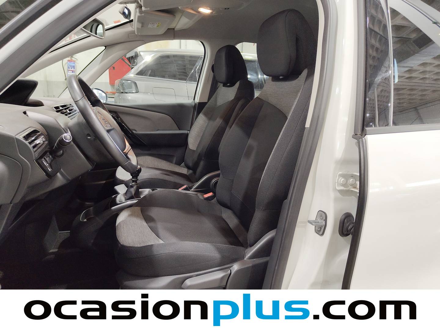 Foto asientos traseros Citroën Grand C4 Spacetourer Citroën Grand C4 Spacetourer BlueHDi 130 S&S Feel (130 CV) 7 Plazas