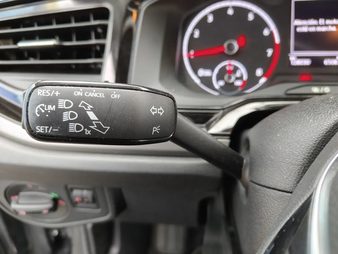 Foto Volkswagen Polo Volkswagen Polo Advance 1.0 TSI (95 CV)