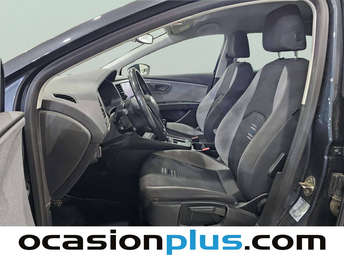 Foto asientos delanteros Seat León SEAT León 1.6 TDI S&S Style (115 CV)
