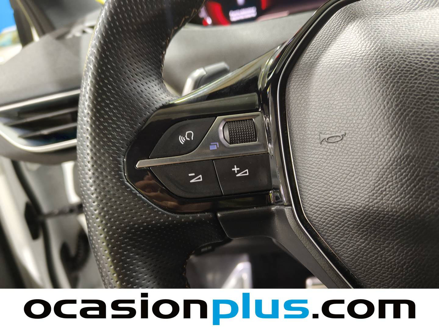 Foto Peugeot 3008 Peugeot 3008 BlueHDi 130 S&S GT EAT8 (130 CV)