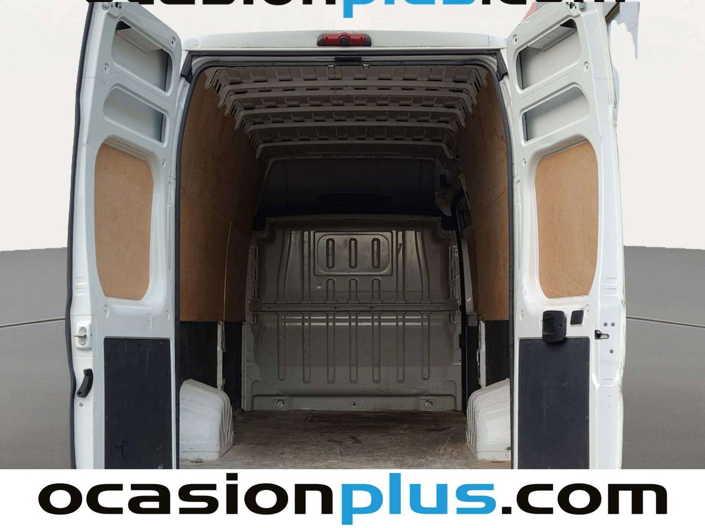 Foto Peugeot Boxer Peugeot Boxer BlueHDi 140 S&S 435 L4H3 (140 CV)