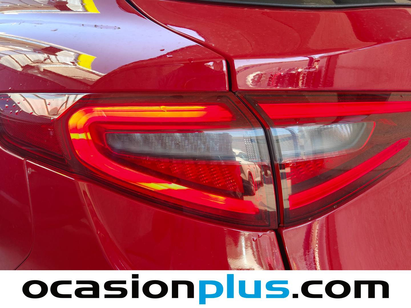 Accesorios del Alfa Romeo Stelvio Alfa Romeo Stelvio 2.2 Diesel Super RWD (180 CV)