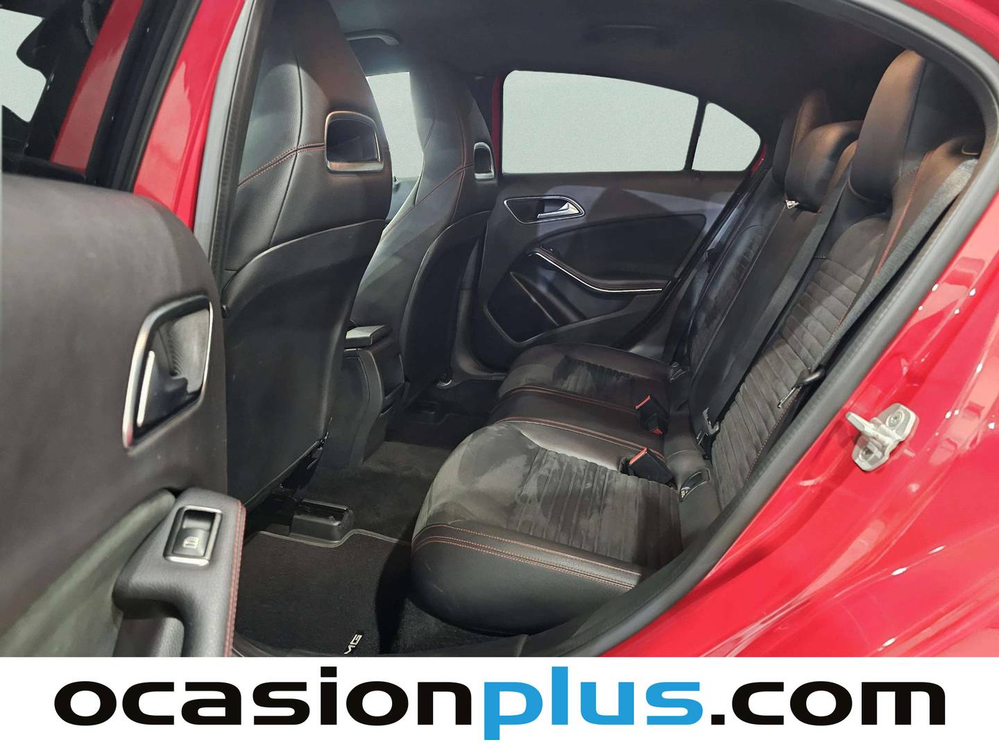 Foto asientos traseros Mercedes Clase A Mercedes Clase A 200 d (136 CV) PACK AMG