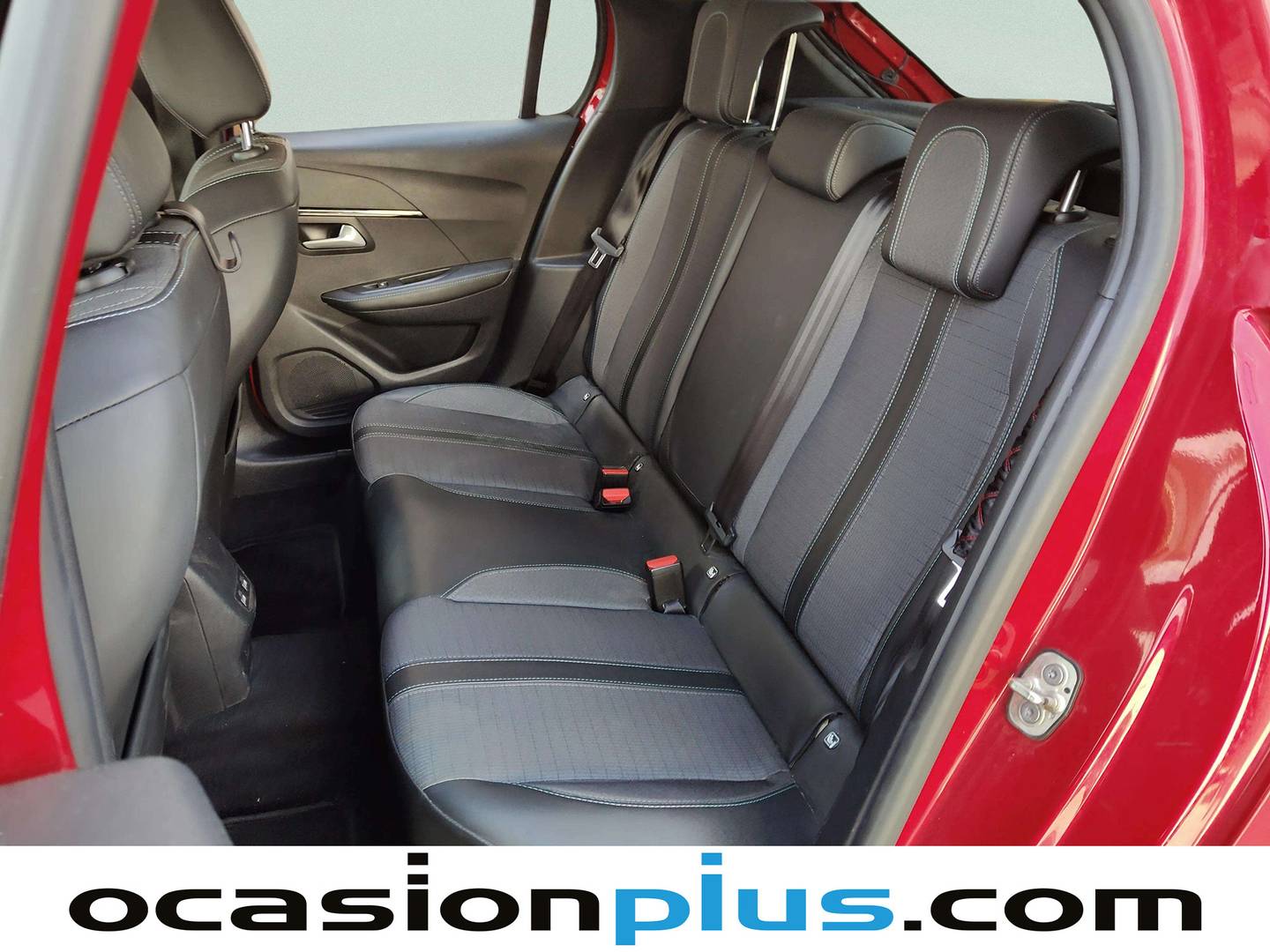 Foto asientos traseros Peugeot 208 Peugeot 208 PureTech 100 Allure 100 CV)