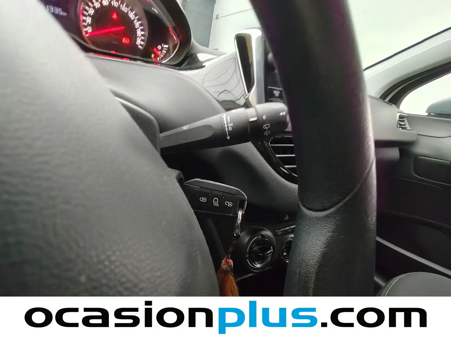 Foto Peugeot 208 Peugeot 208 1.2 VTi Active  (82 CV)