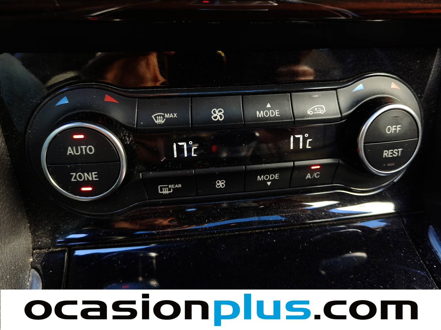 Foto Infiniti QX30 Infiniti QX30 2.2D Premium Tech AWD 7DCT 125 kW (170 CV)