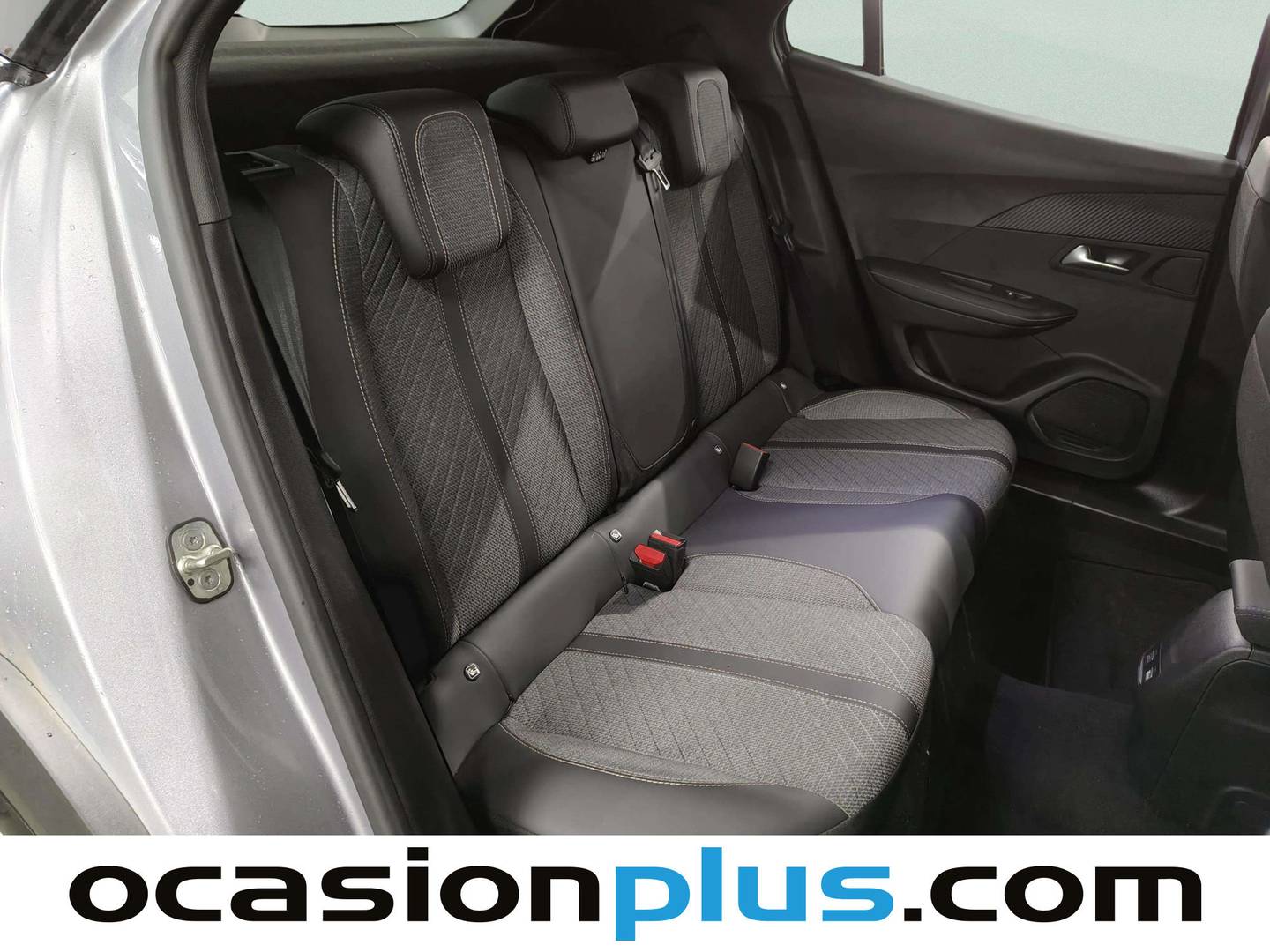 Peugeot 2008 Peugeot 2008 Allure Hybrid eDCS6 (145 CV) híbrido
