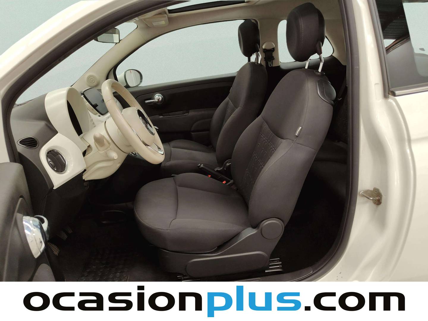 Foto asientos delanteros Fiat 500 Fiat 500 1.0 Hybrid Dolcevita (70 CV)