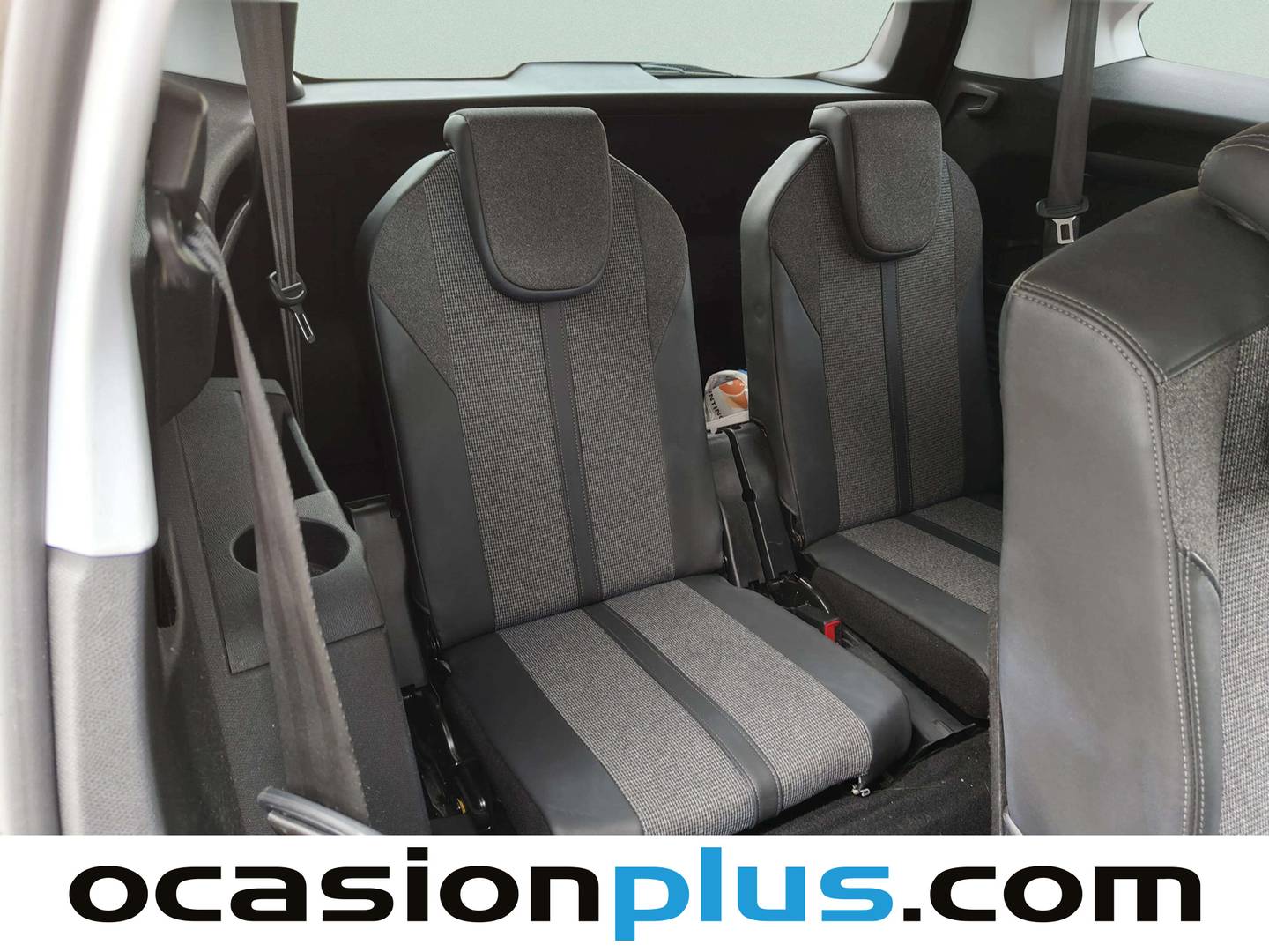 Foto Peugeot 5008 Peugeot 5008 PureTech 130 S&S Allure EAT8 (130 CV) 7 Plazas