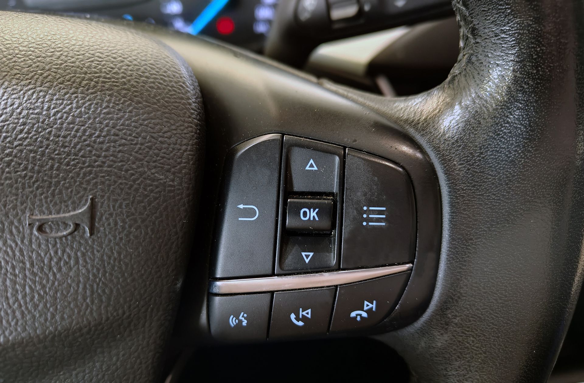 Ford Focus 1.5 EcoBlue Trend Edition - foto 23
