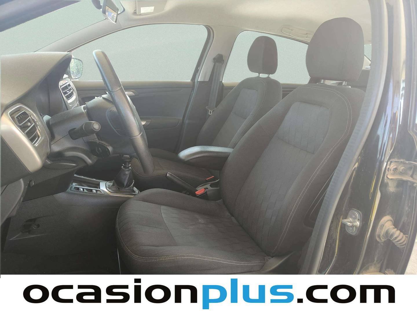 Foto asientos delanteros Citroën C-Elysée Citroën C-Elysee BlueHDi 100 Shine (102 CV)
