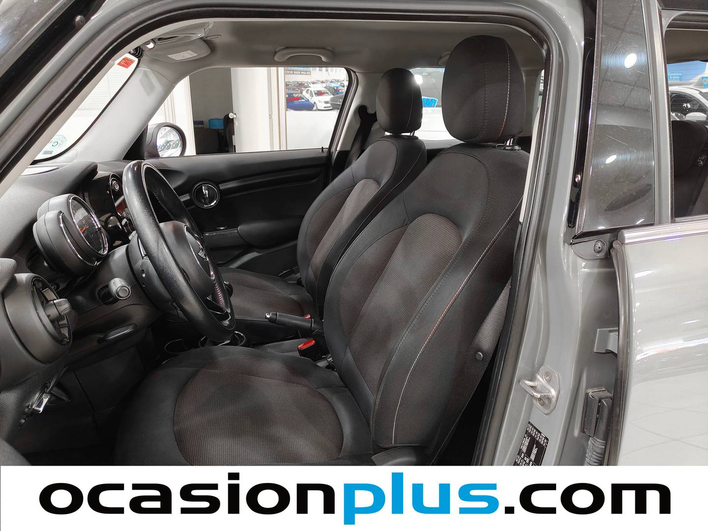 Foto asientos delanteros Mini MINI Mini MINI Cooper 5 Puertas One D (95 CV)