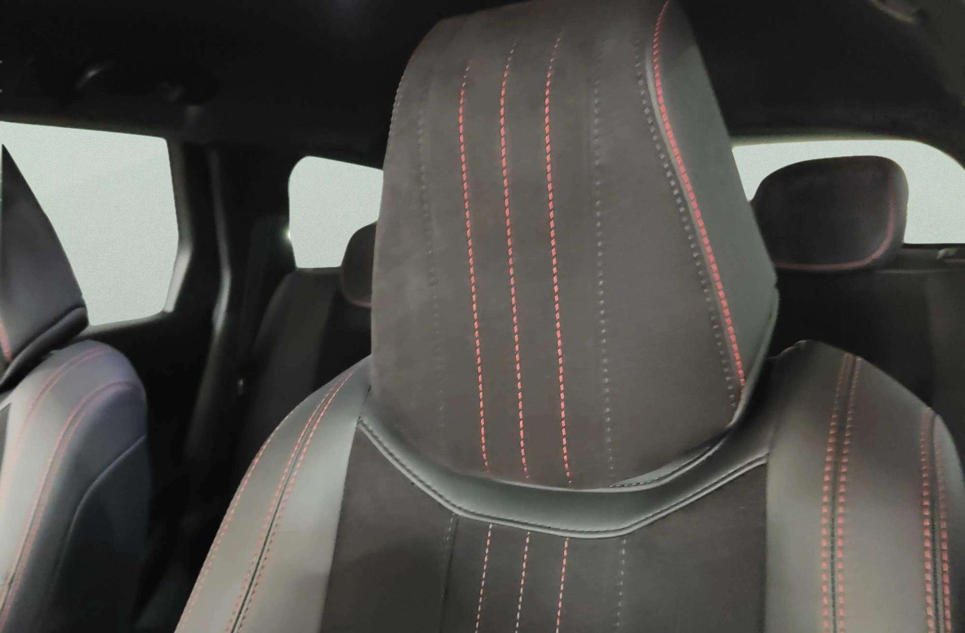 Peugeot 308 SW SW BlueHDi 130 GT EAT8 - foto 16
