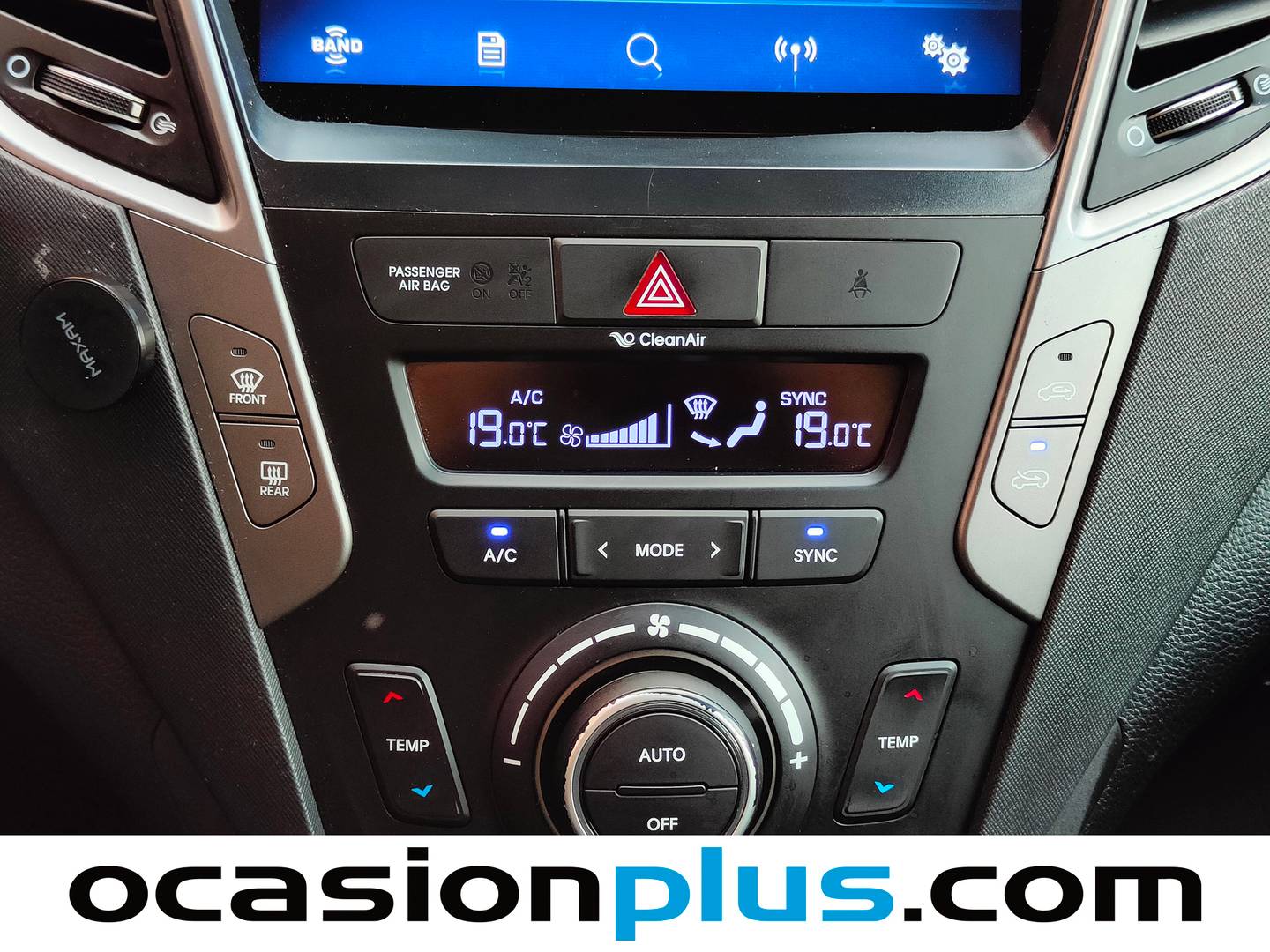 Equipamiento del Hyundai Santa Fe Hyundai Santa Fe 2.0 CRDI Essence 4x2 (150 CV) 7 Plazas