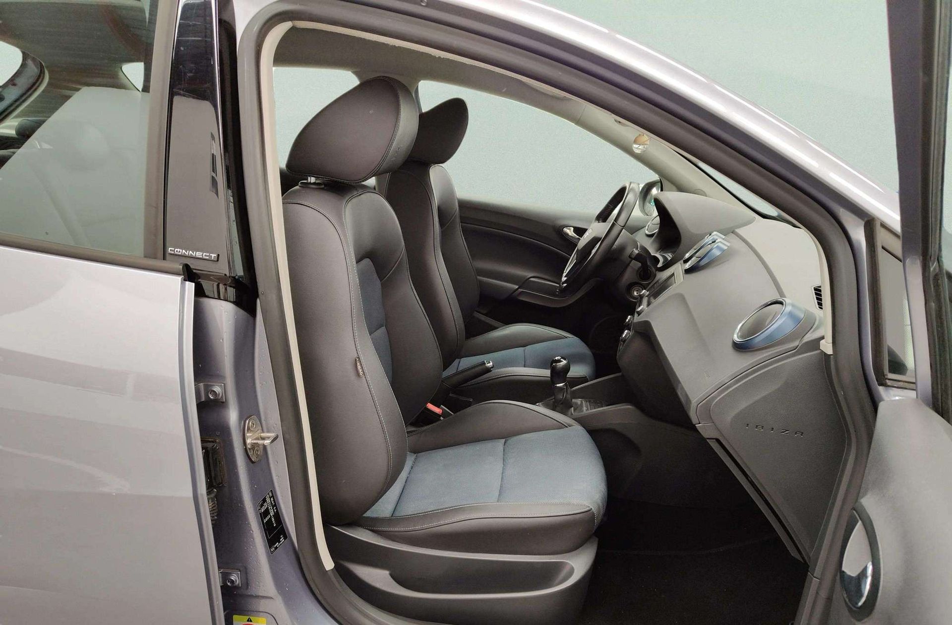 SEAT Ibiza 1.4 TDI Style Connect - foto 15