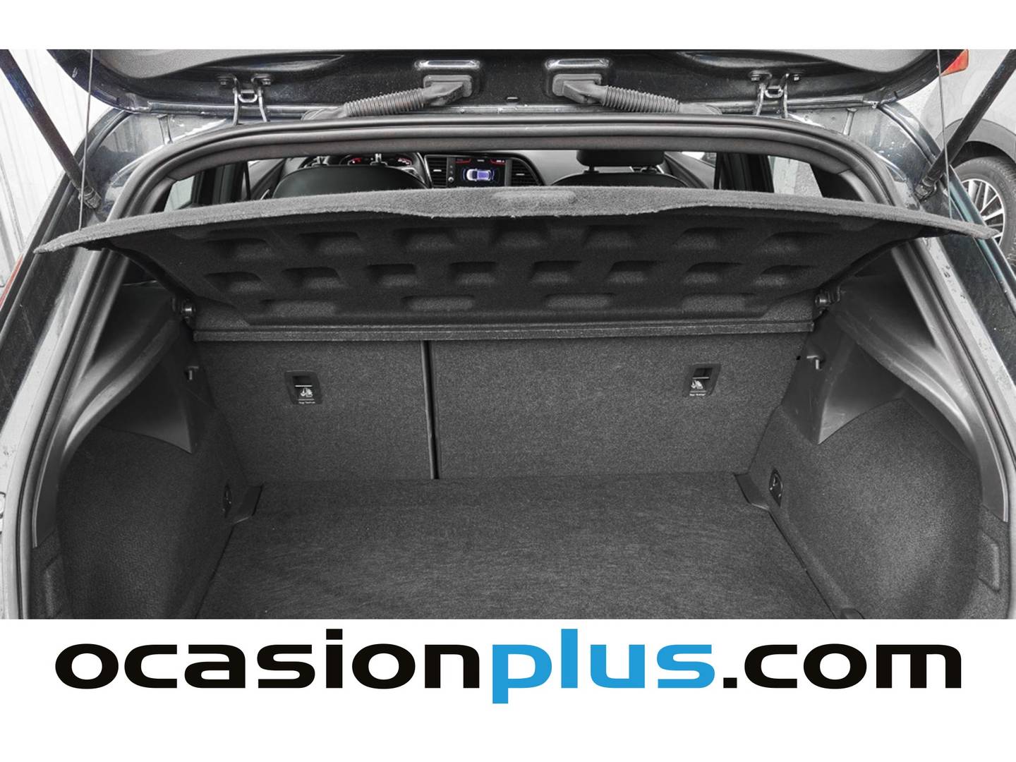 Fotos maletero Seat León SEAT León 2.0 TDI S&S FR Fast Edition (150 CV)