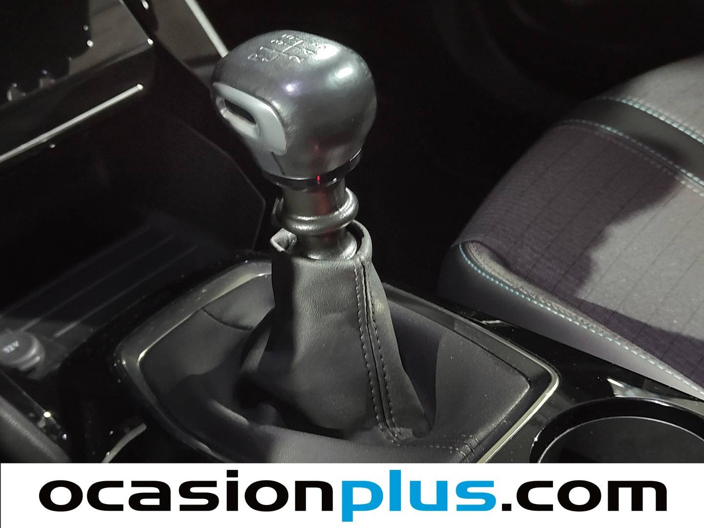 Foto Peugeot 2008 Peugeot 2008 BlueHDi 110 Allure Pack (110 CV)