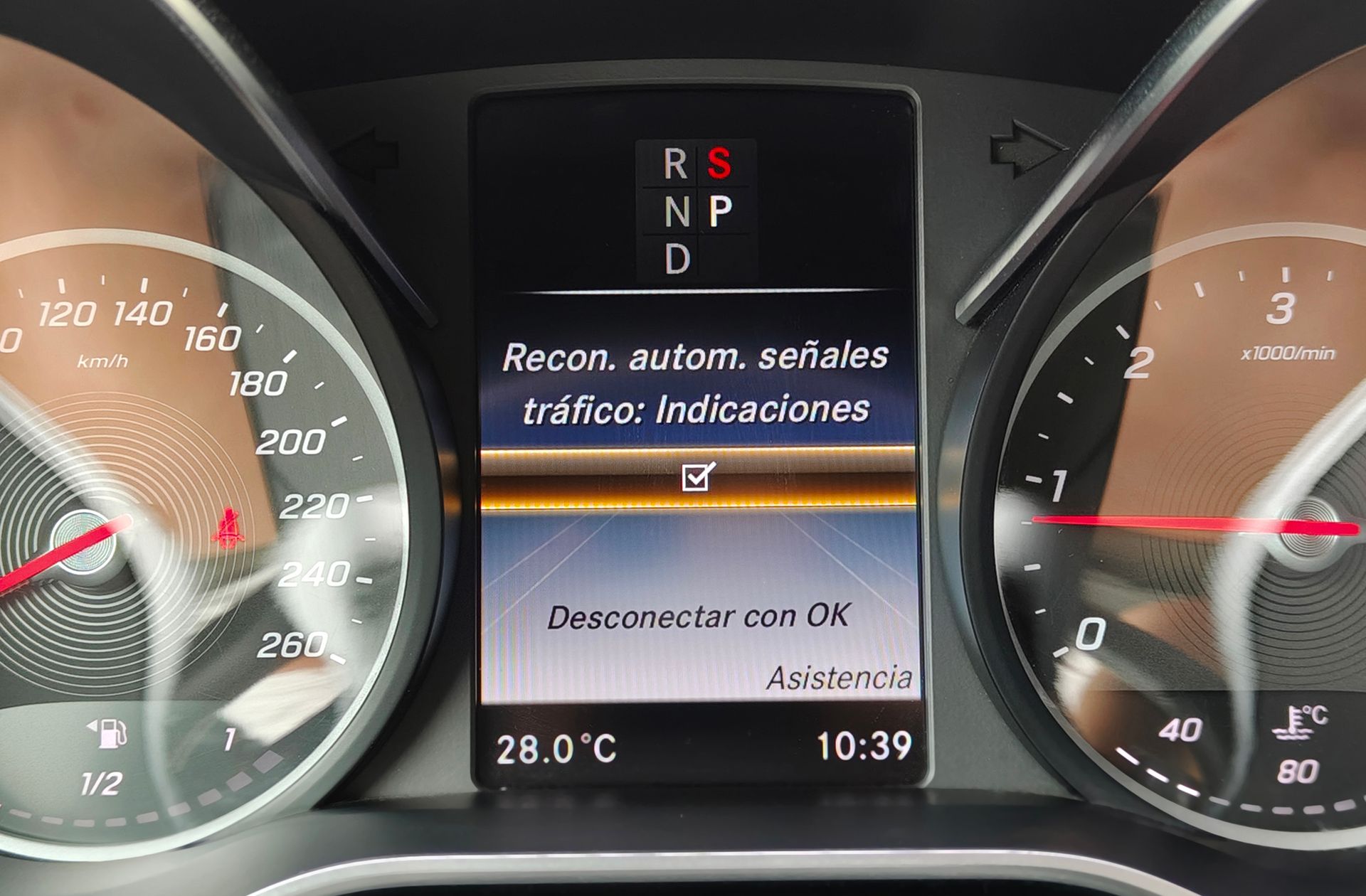 Mercedes-Benz Clase V V 300d Largo Avantgarde 7 plazas - foto 19