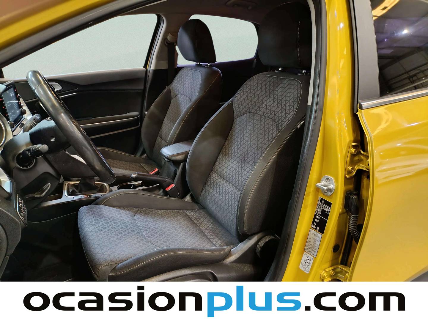 Foto asientos delanteros KIA XCeed KIA XCeed 1.0 T-GDi Drive (120 CV)