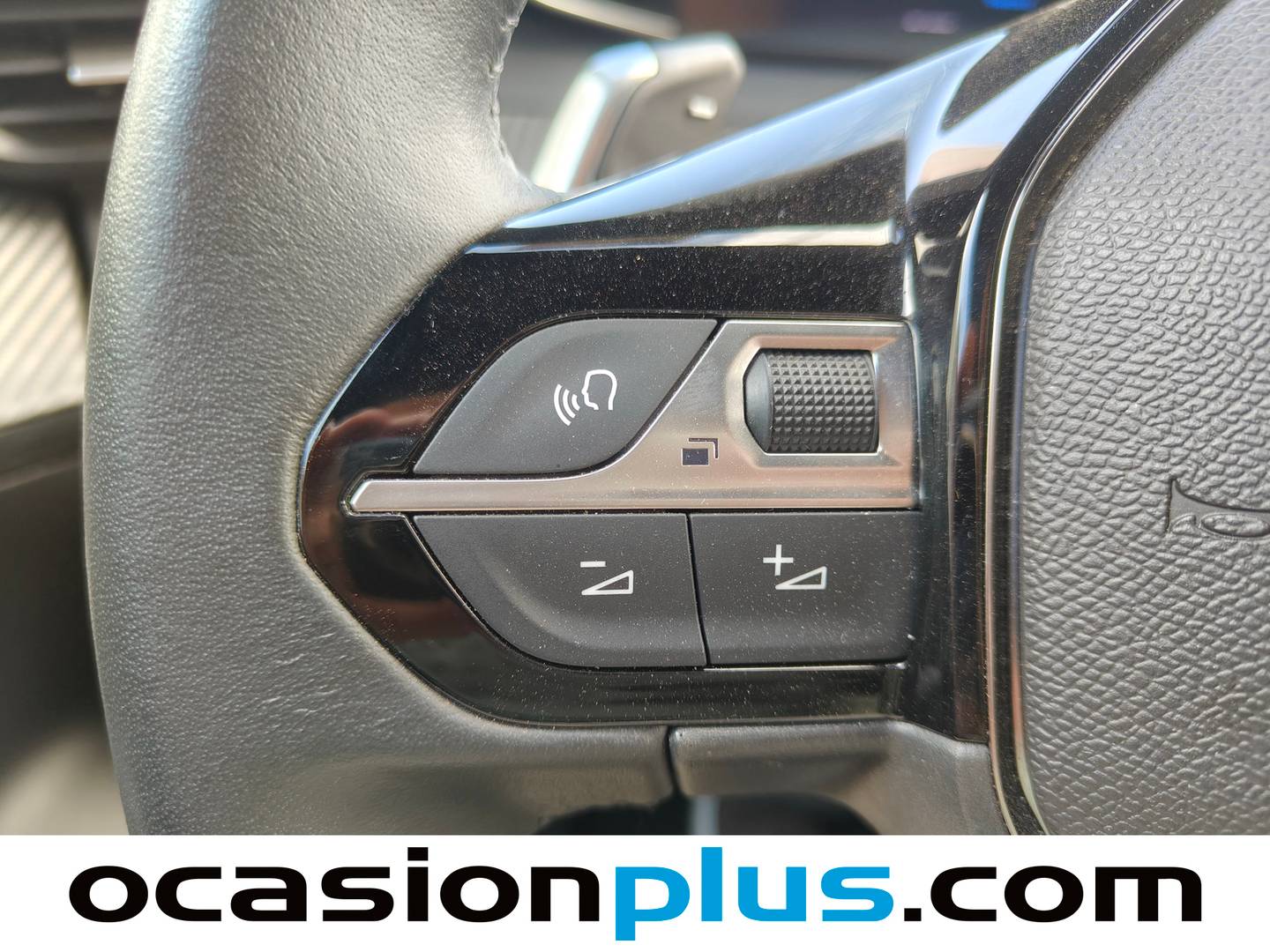 Peugeot 2008 Peugeot 2008 Allure Hybrid eDCS6 (145 CV) km 0
