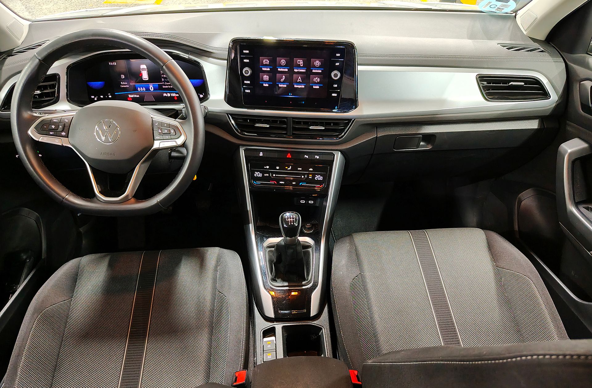 Volkswagen T-Roc Life 2.0 TDI - foto 6