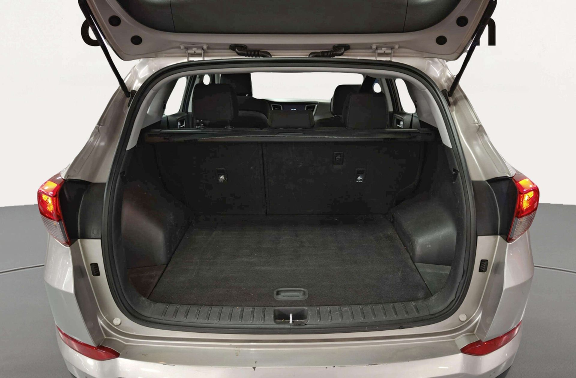 Hyundai Tucson 1.7 CRDi BlueDrive 25 Aniversario 4x2 - foto 16