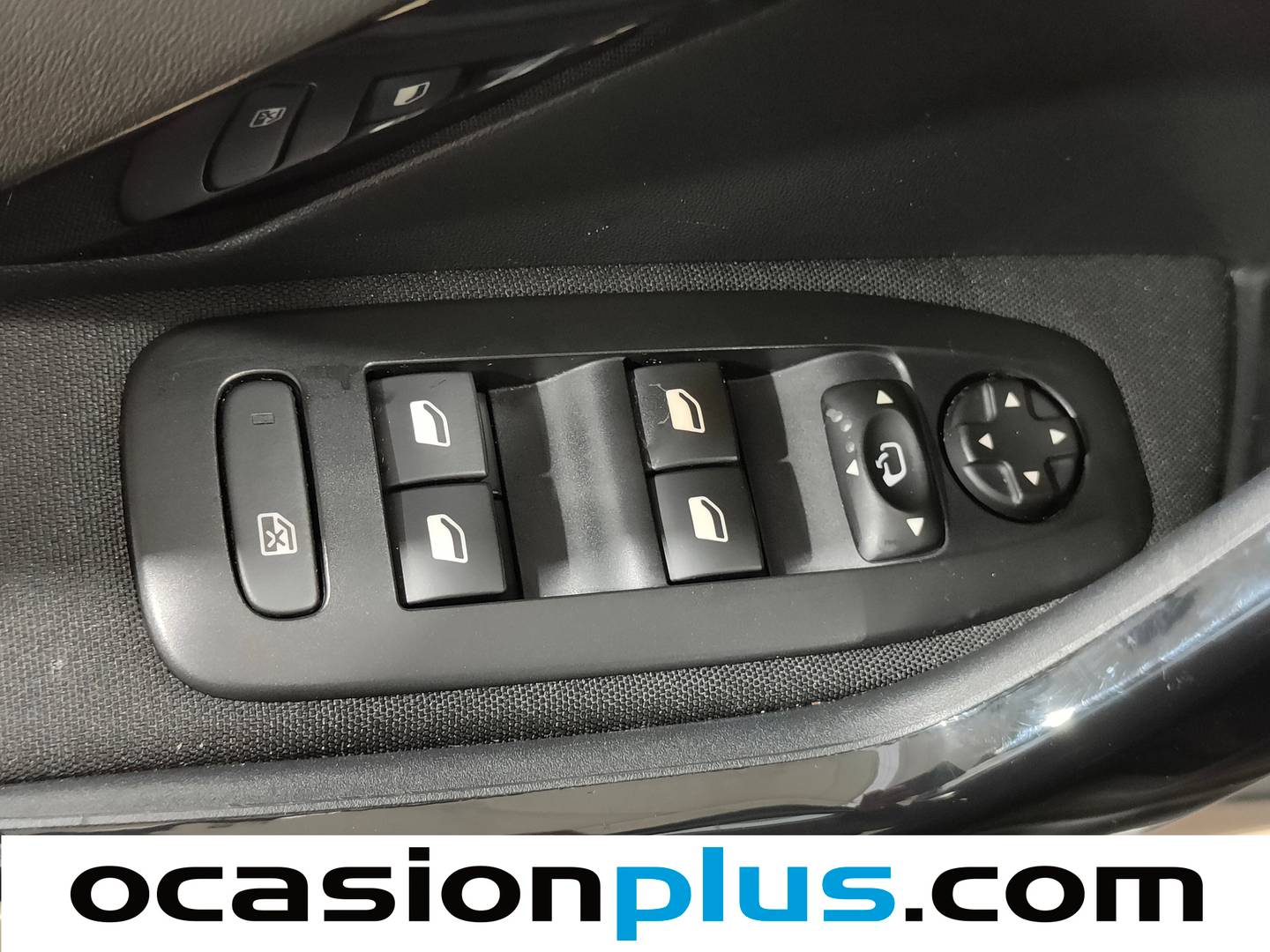 Foto Peugeot 208 Peugeot 208 PureTech 110 S&S Tech Edition 81 kW (110 CV)