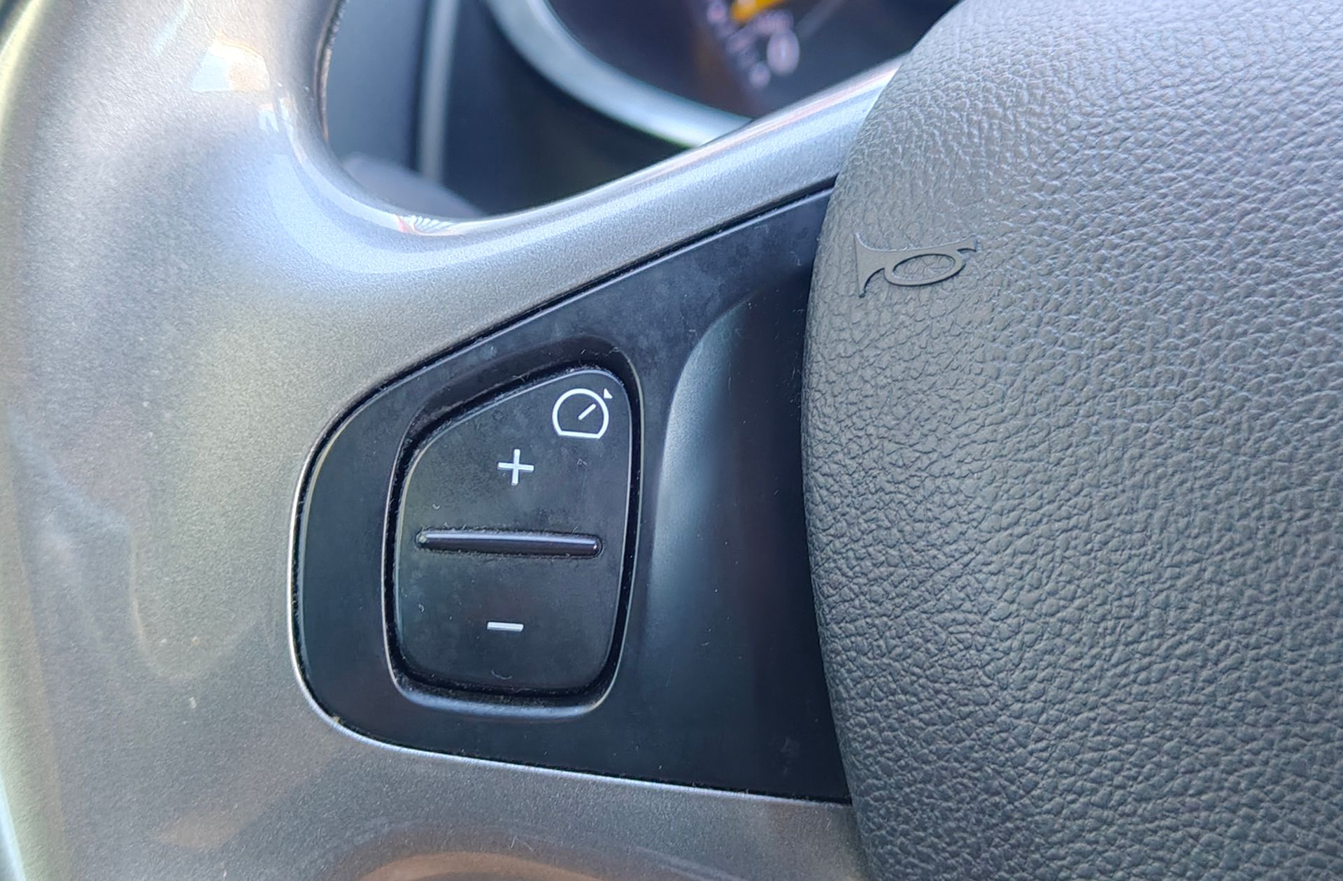 Renault Clio Limited Energy TCe - foto 24