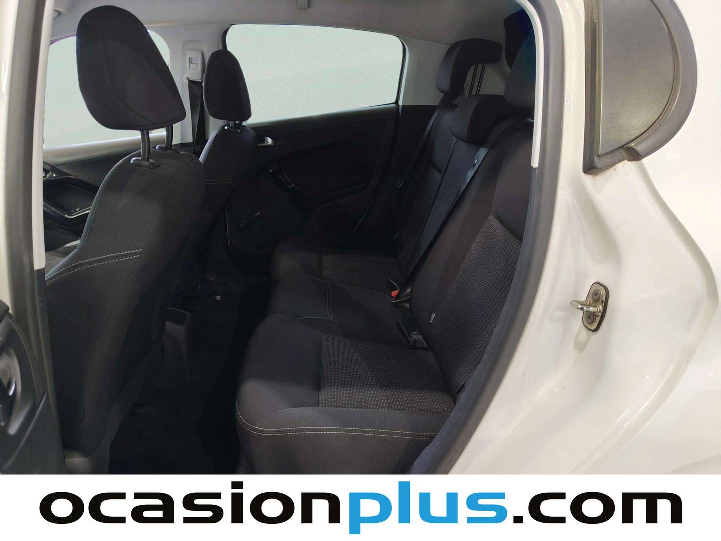 Foto asientos traseros Peugeot 208 Peugeot 208 1.2L PureTech Style (82 CV)