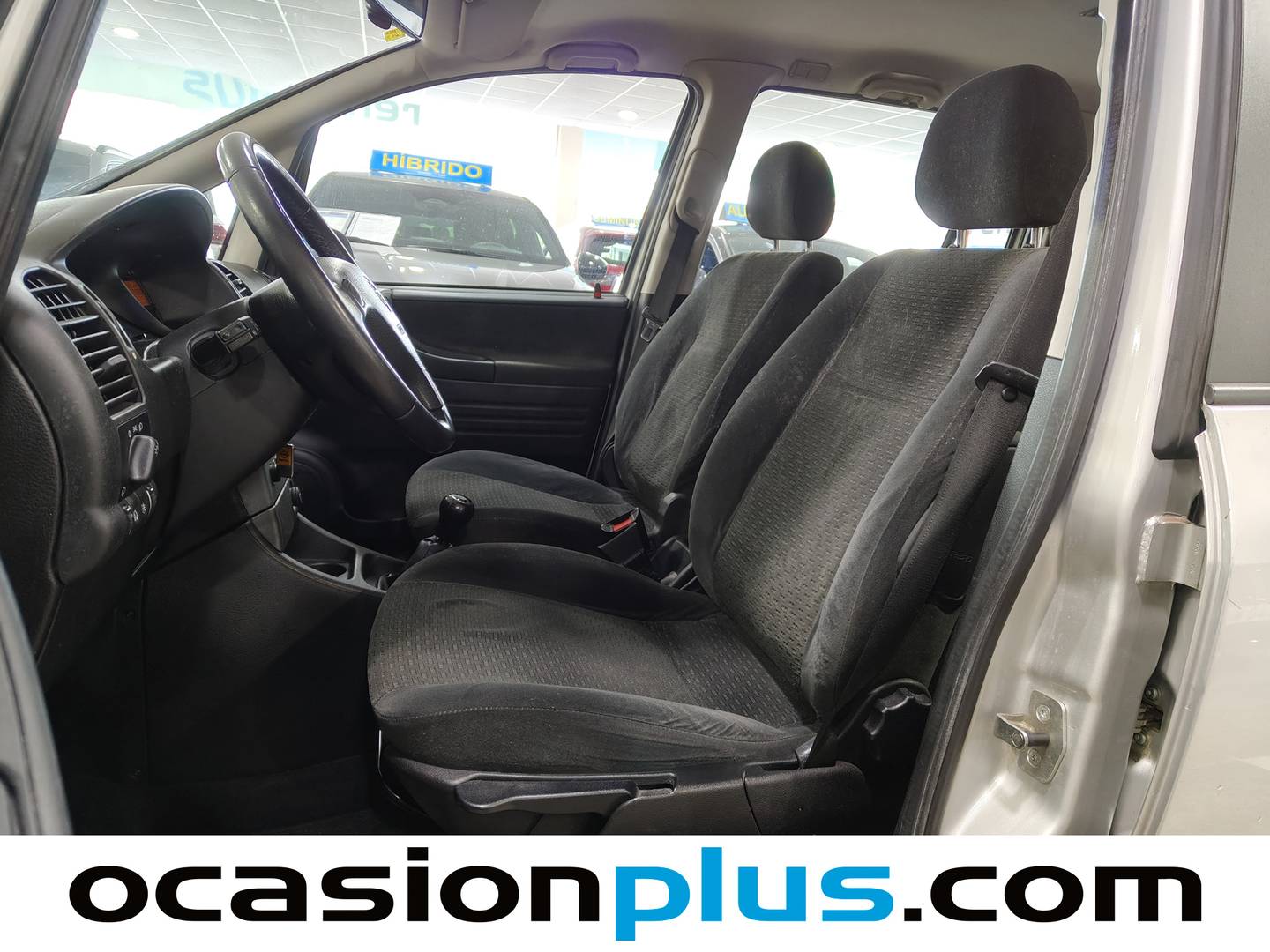 Foto asientos traseros Opel Zafira Opel Zafira 2.2 DTI 16v Elegance (125 CV)