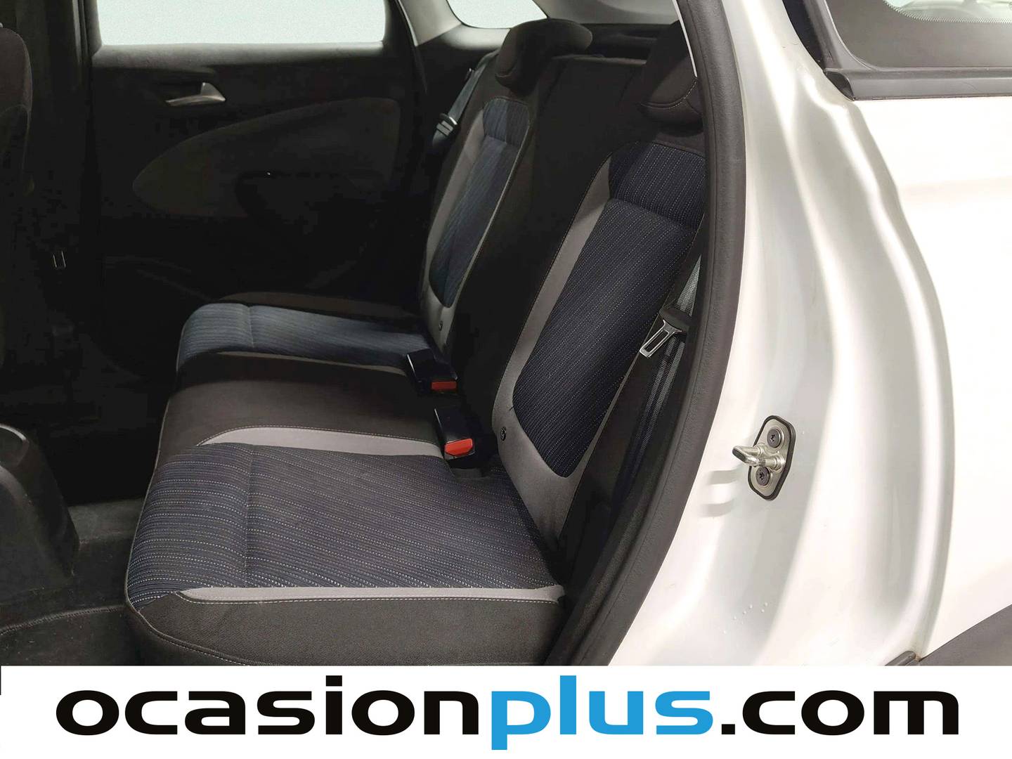Foto asientos traseros Opel Crossland X Opel Crossland X 1.2 S&S Design Line 120 Aniversario (110 CV)