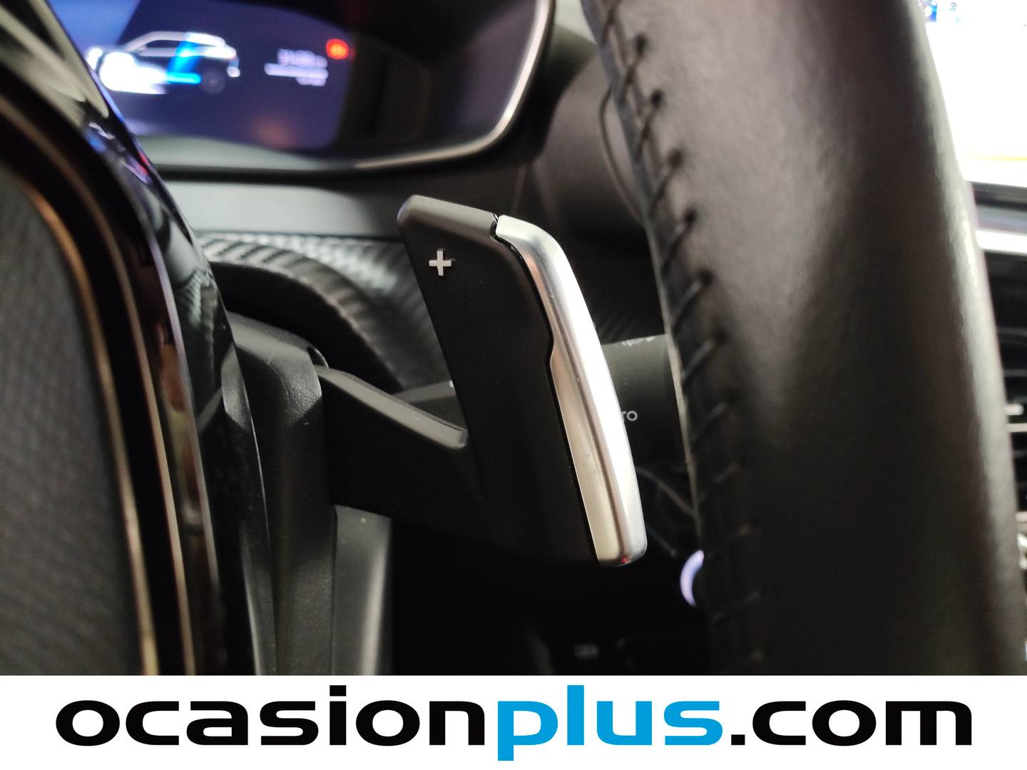 Peugeot 2008 Peugeot 2008 Allure Hybrid eDCS6 (145 CV) km 0